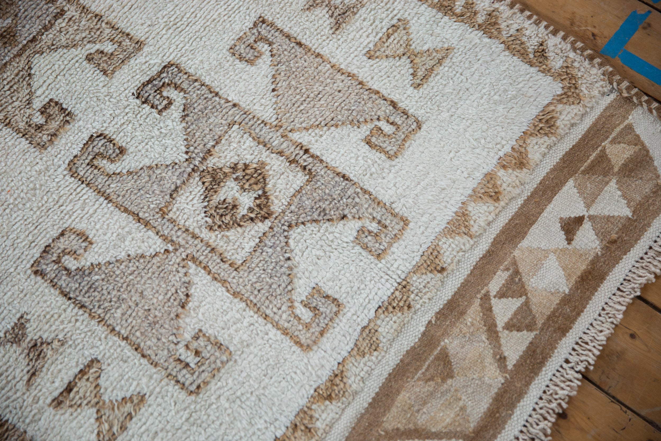 3x11.5 Vintage Distressed Kurd Rug Runner // ONH Item 10156 Image 3