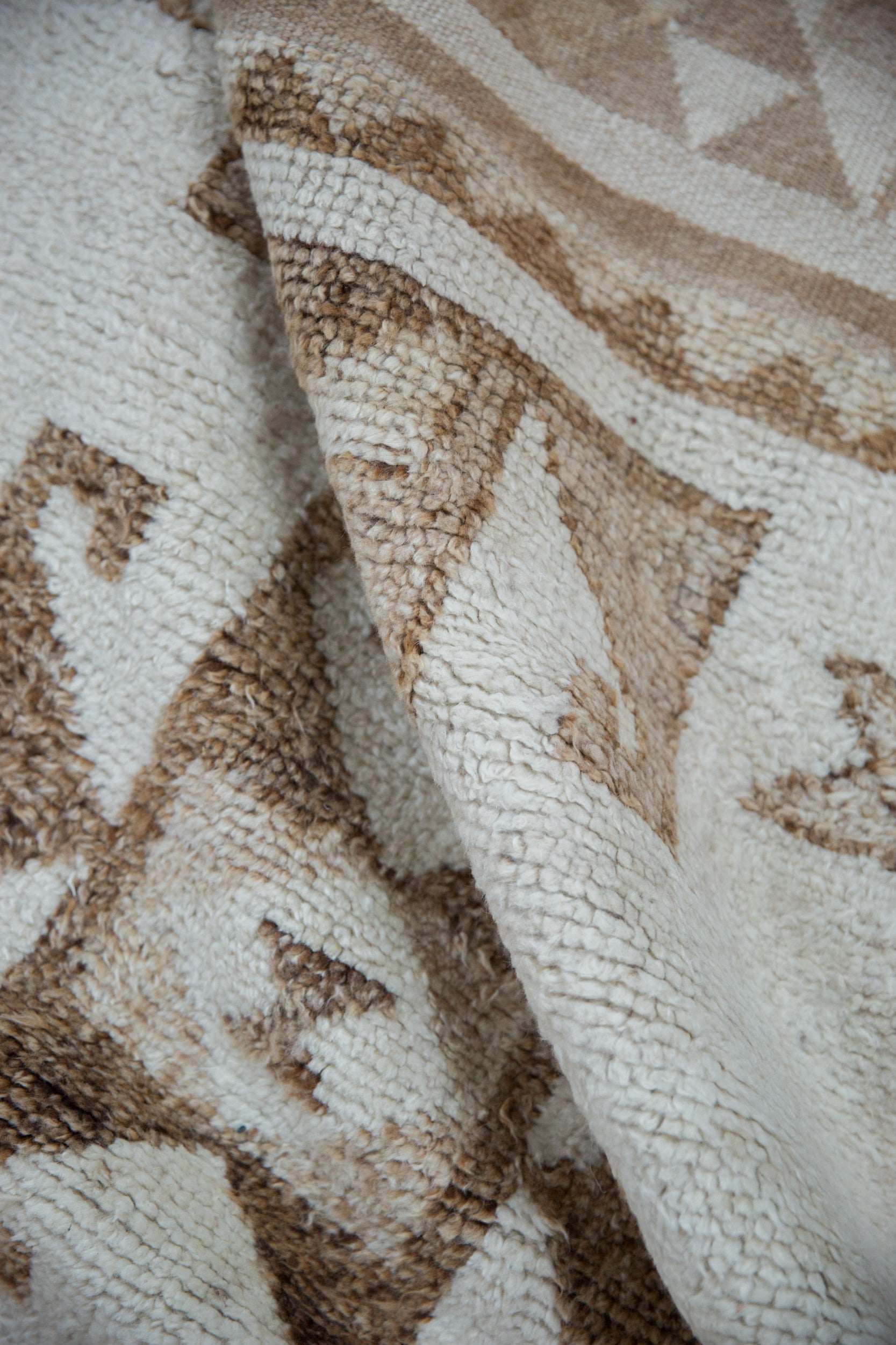 3x11.5 Vintage Distressed Kurd Rug Runner // ONH Item 10156 Image 6