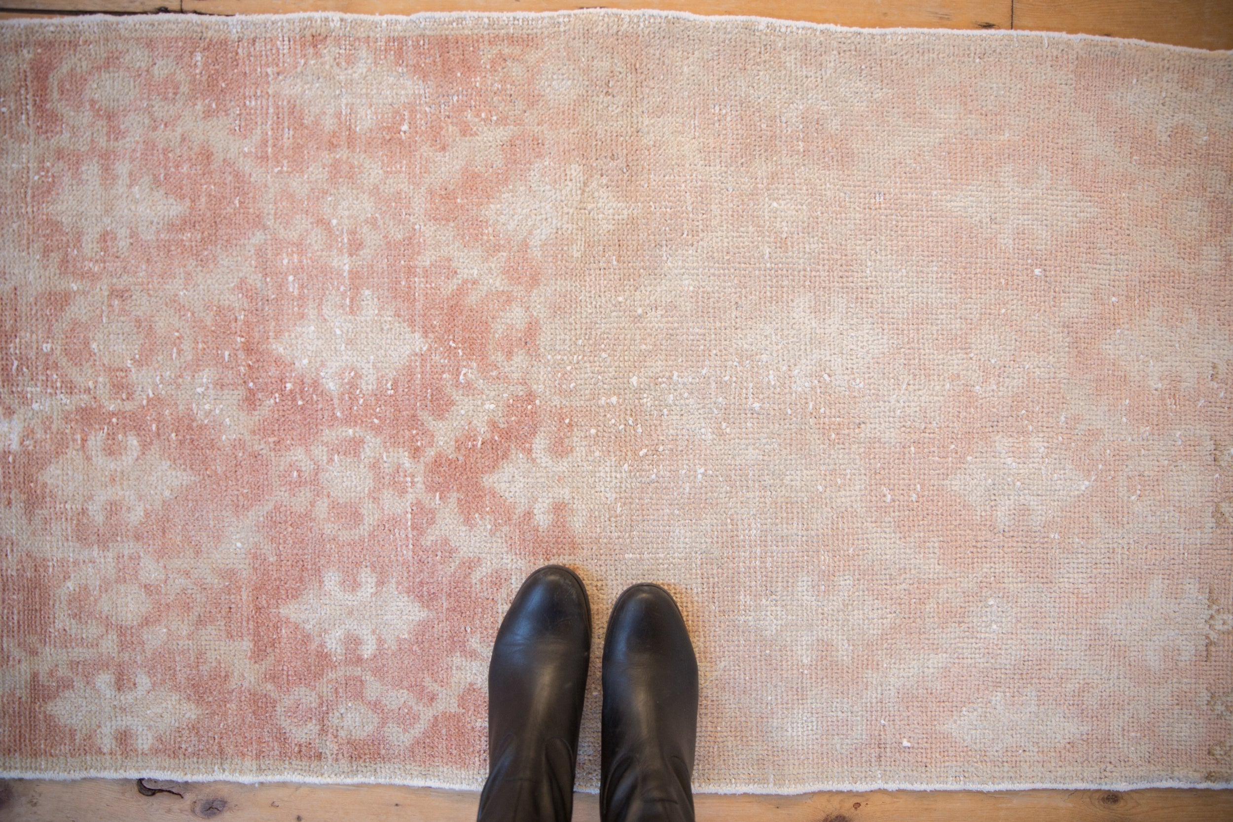 2.5x4.5 Vintage Distressed Oushak Rug // ONH Item 10198 Image 1