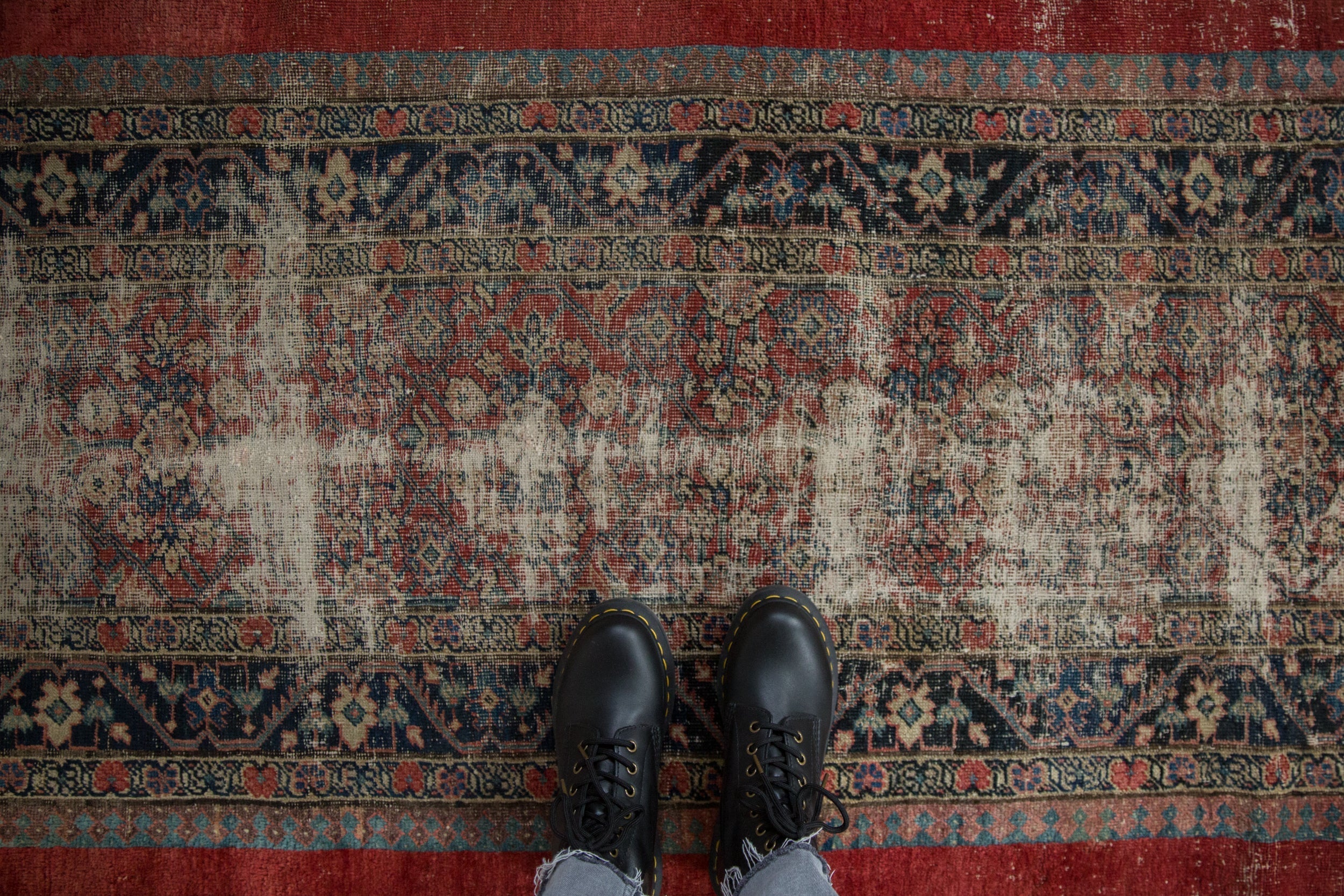 2.5x5.5 Antique Fine Fragment Serab Rug Runner // ONH Item 10267 Image 1