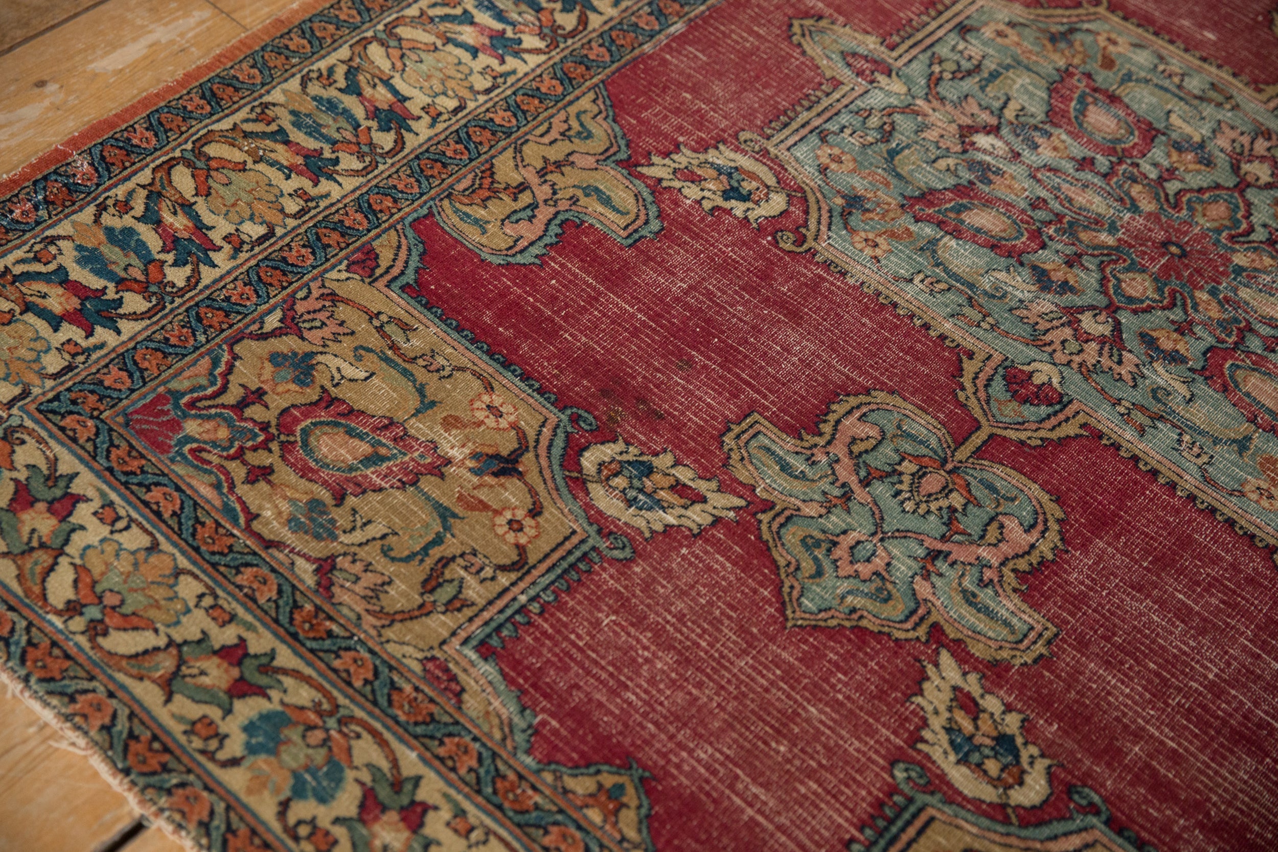 4x5.5 Antique Fine Doroksh Rug // ONH Item 10317 Image 5