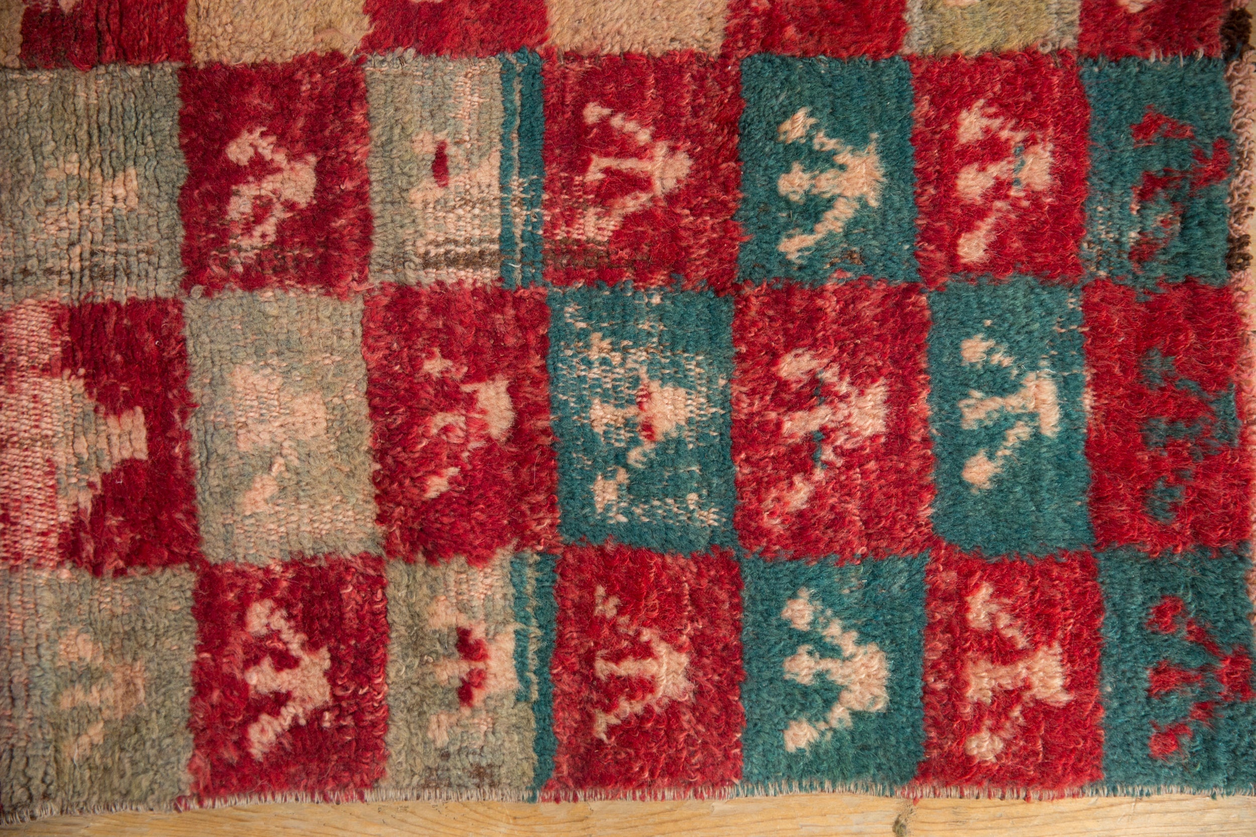 2.5x4 Vintage Distressed Tulu Rug // ONH Item 10377 Image 2