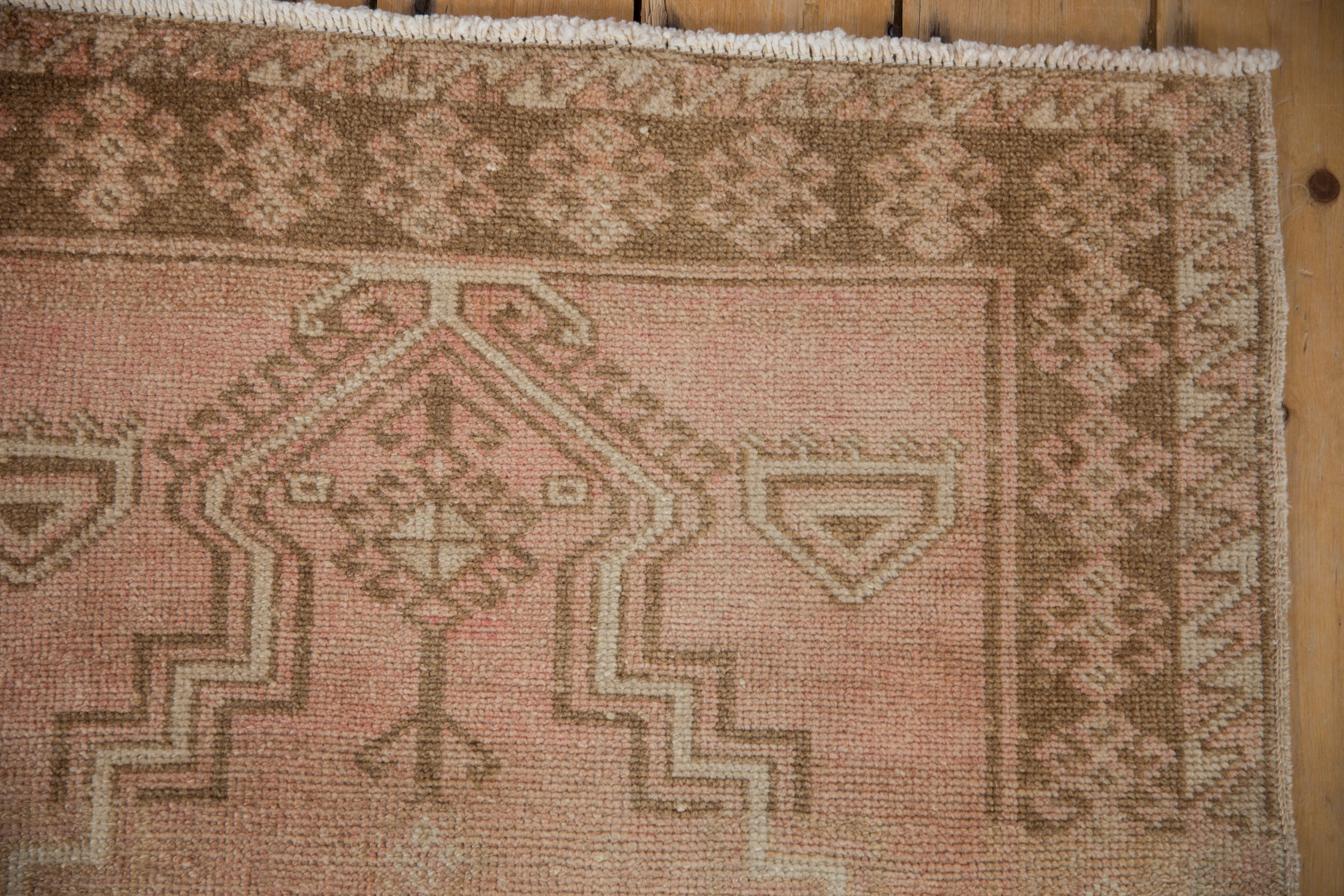 3x5.5 Vintage Distressed Oushak Rug // ONH Item 10378 Image 2