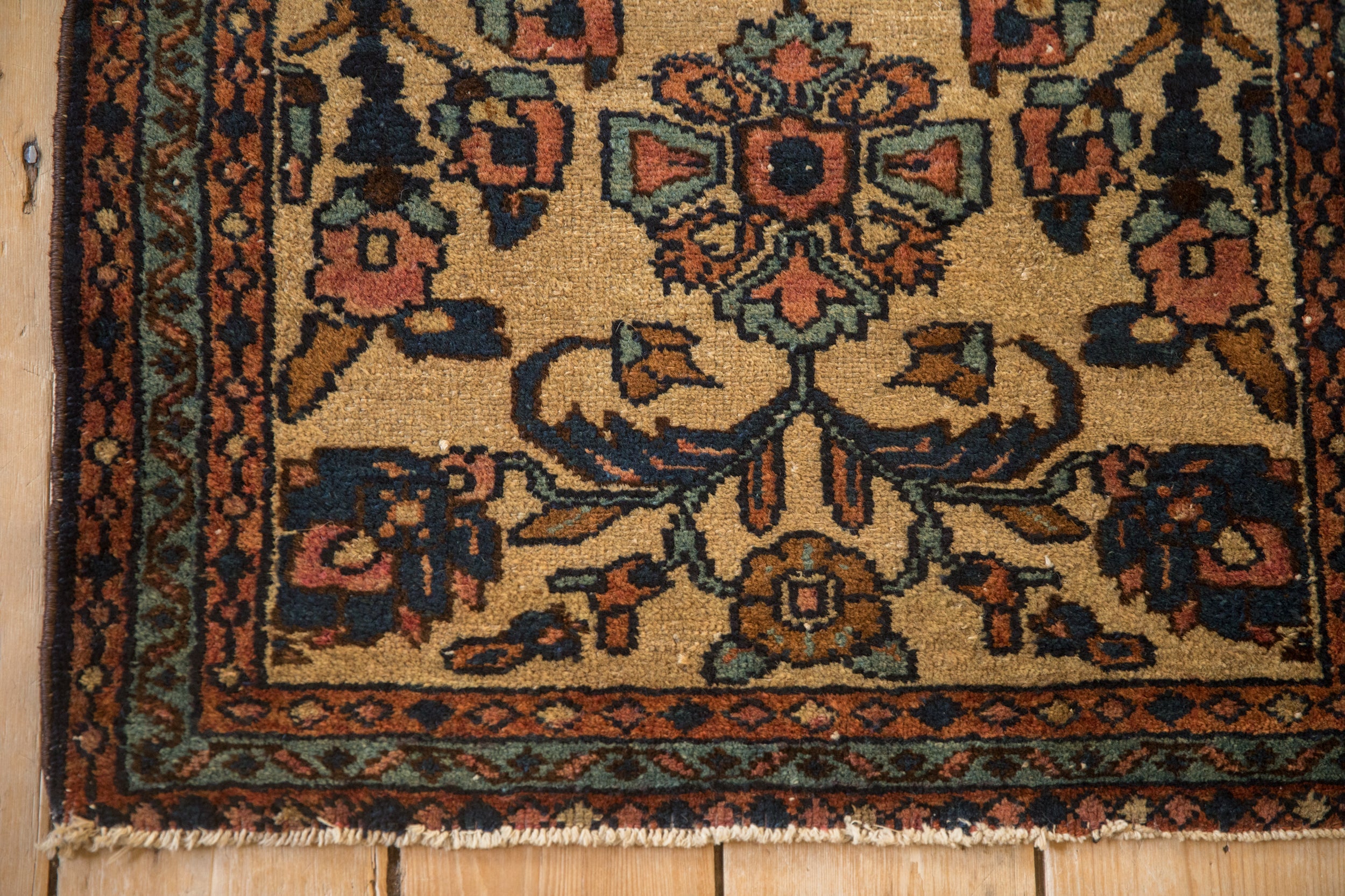 Vintage Fine Mehriban Rug Runner // ONH Item: 10430, Image 5