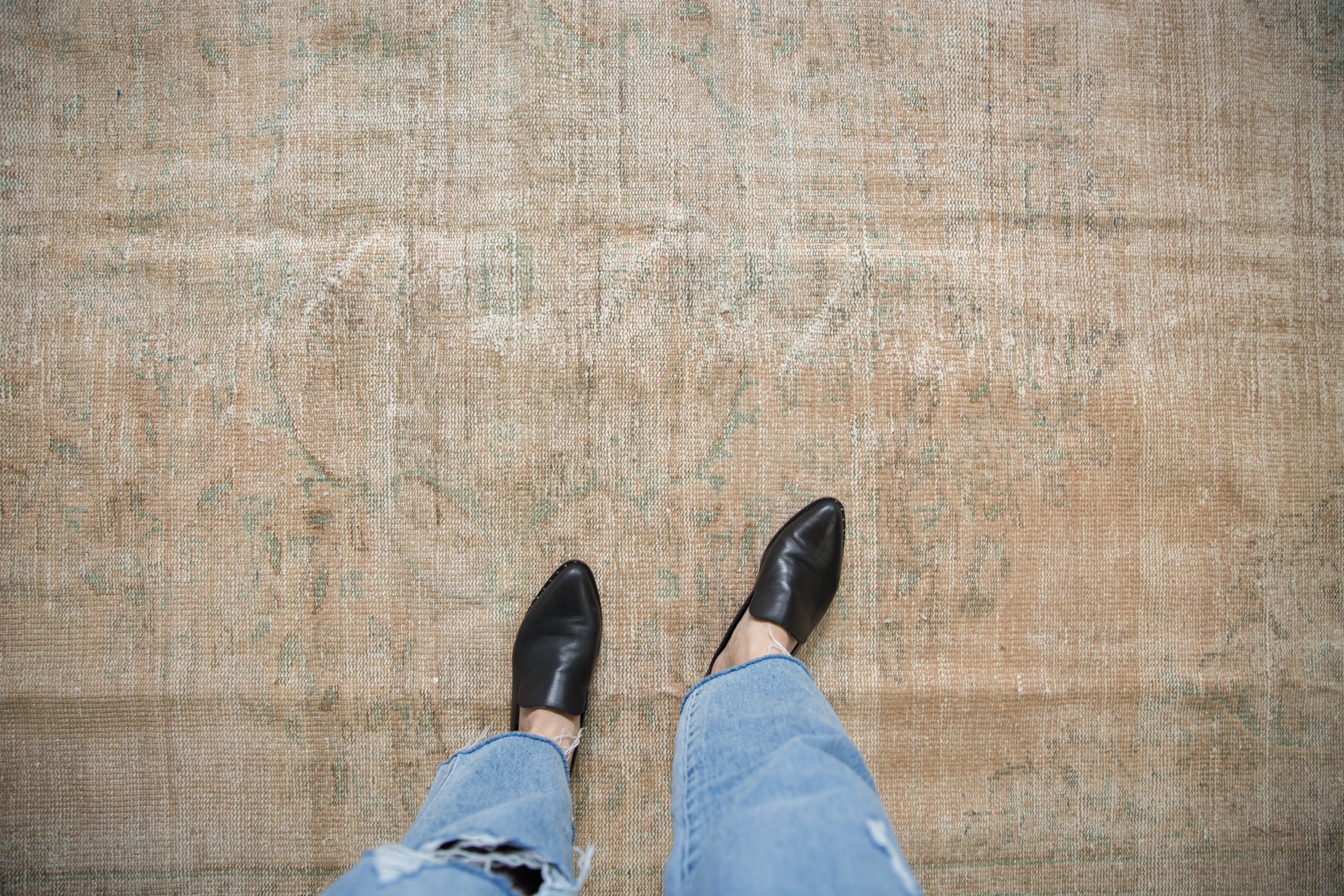 7x9.5 Vintage Distressed Oushak Carpet // ONH Item 10763 Image 1