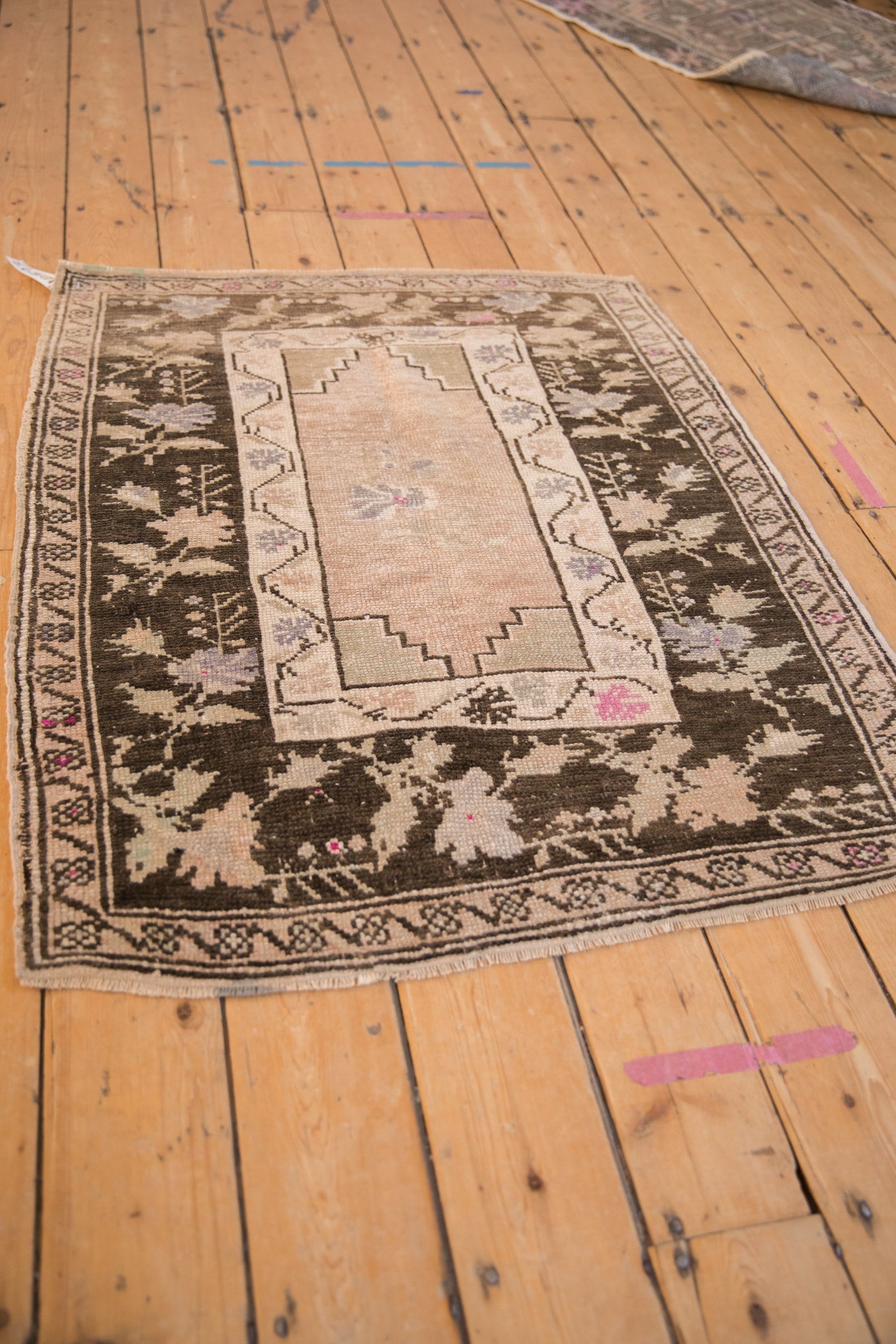 3x4 Vintage Distressed Oushak Square Rug // ONH Item 10893 Image 3