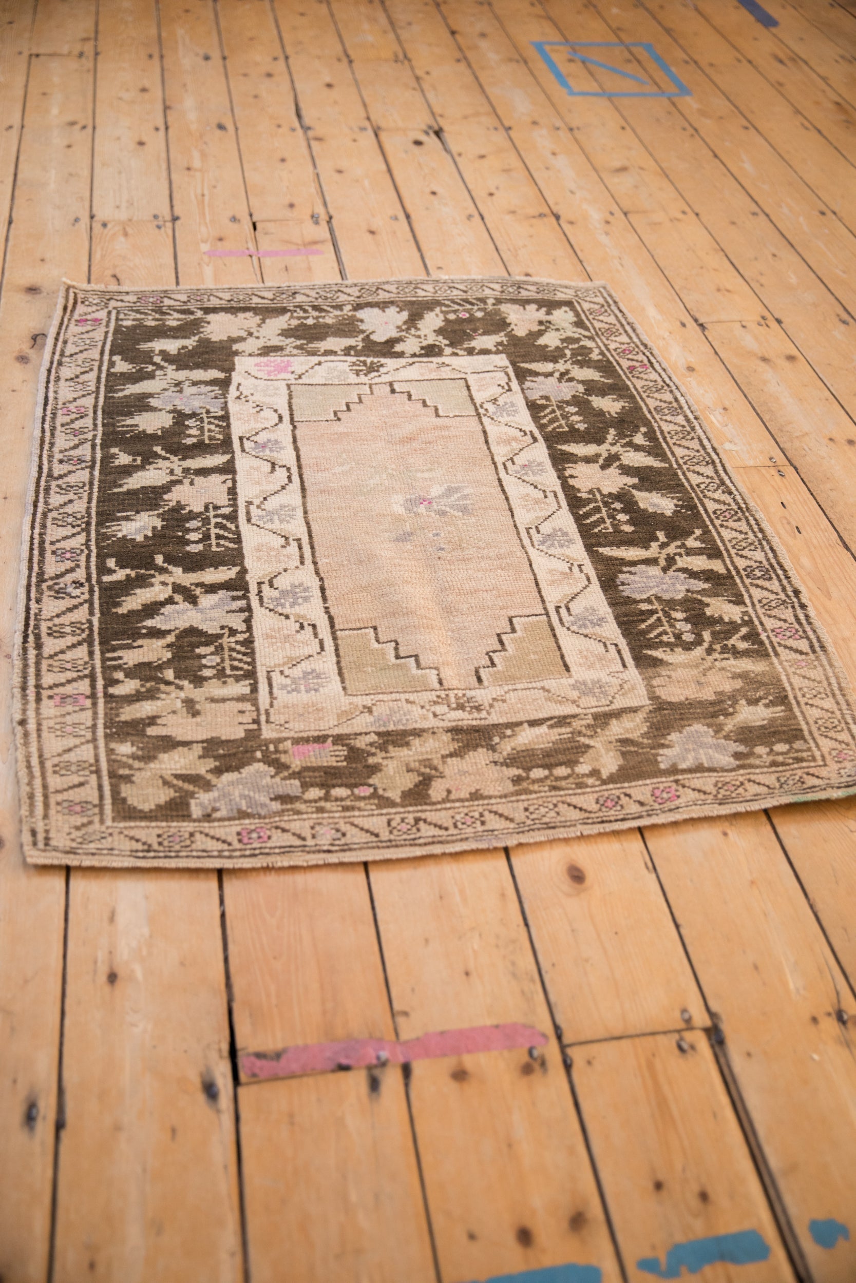 3x4 Vintage Distressed Oushak Square Rug // ONH Item 10893 Image 5
