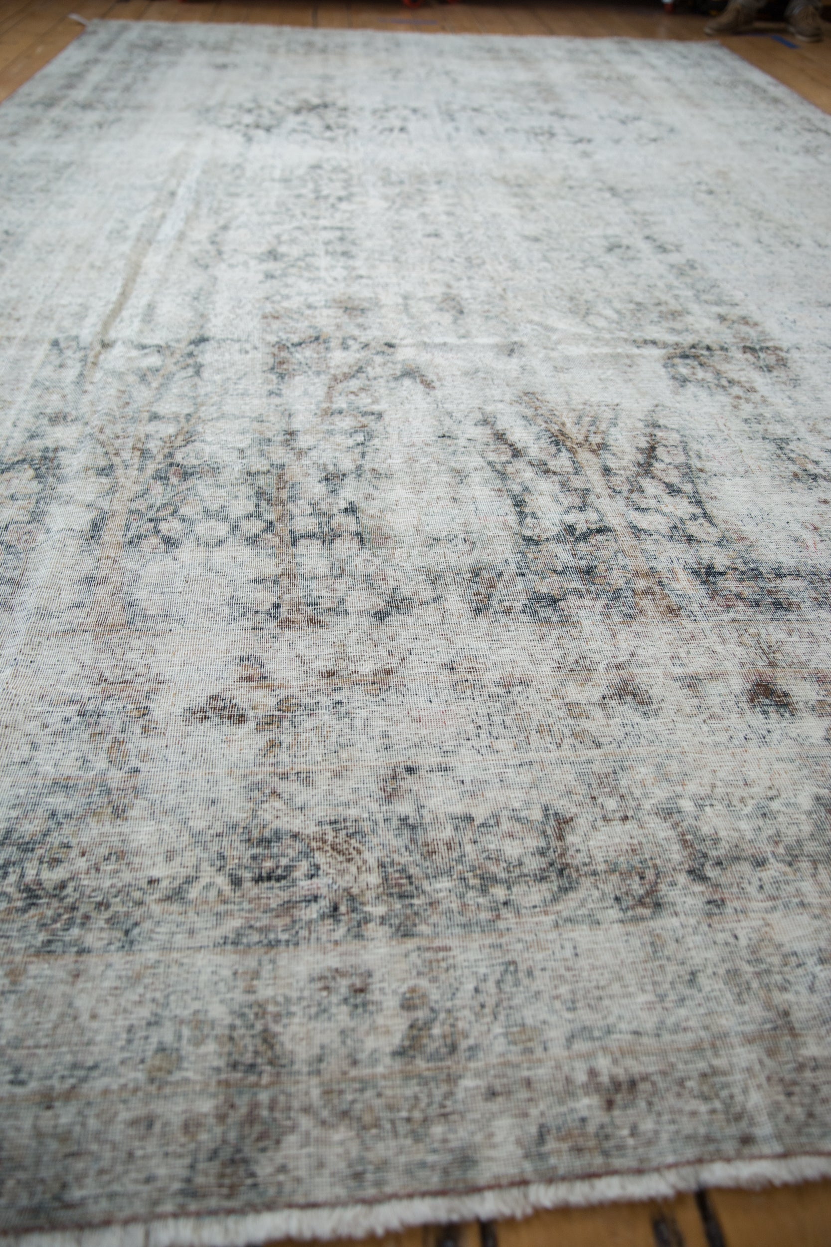 8.5x13.5 Antique Distressed Kerman Carpet // ONH Item 10985 Image 7