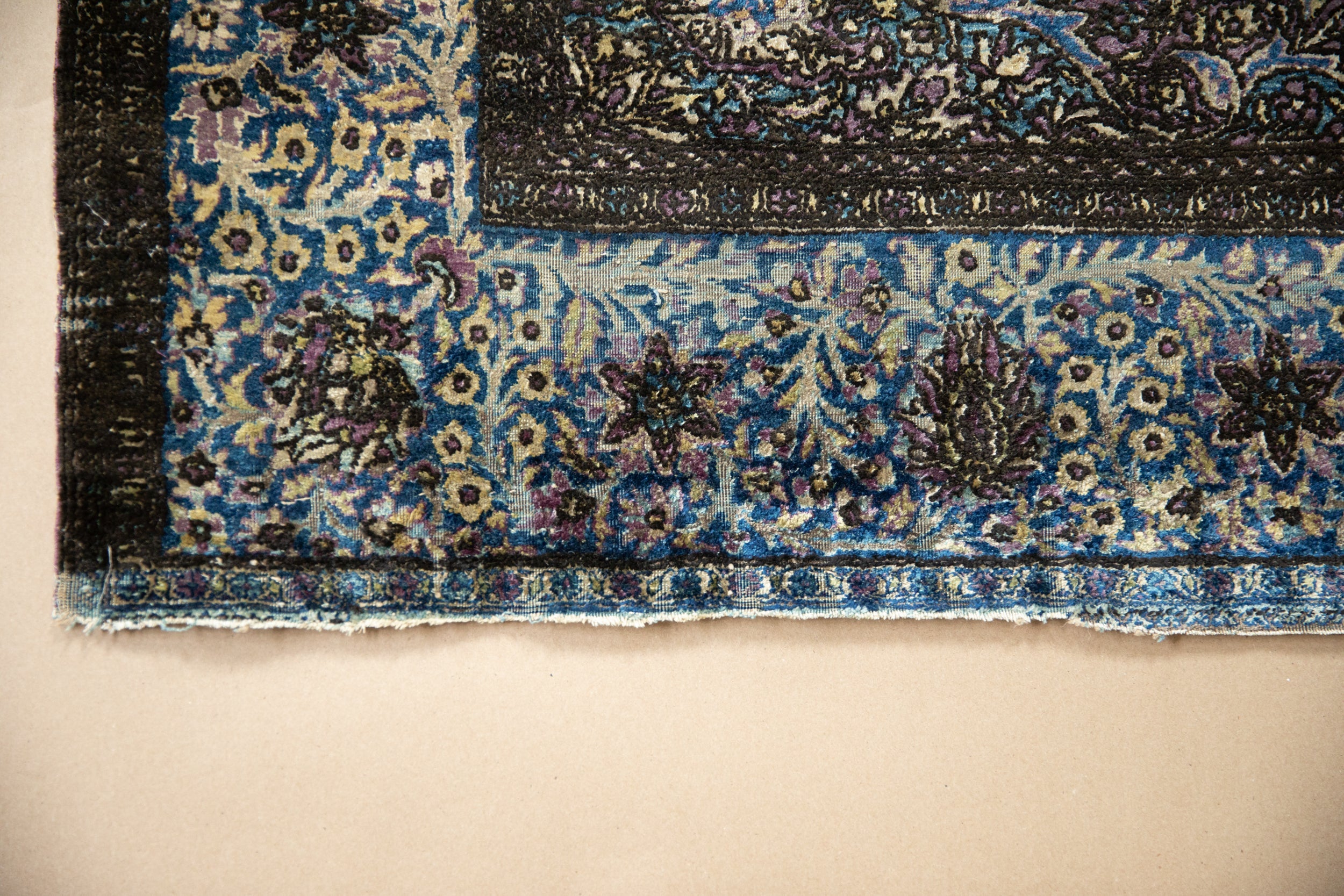 4x7 Antique Silk Kashan Rug // ONH Item: 1118, Image 2