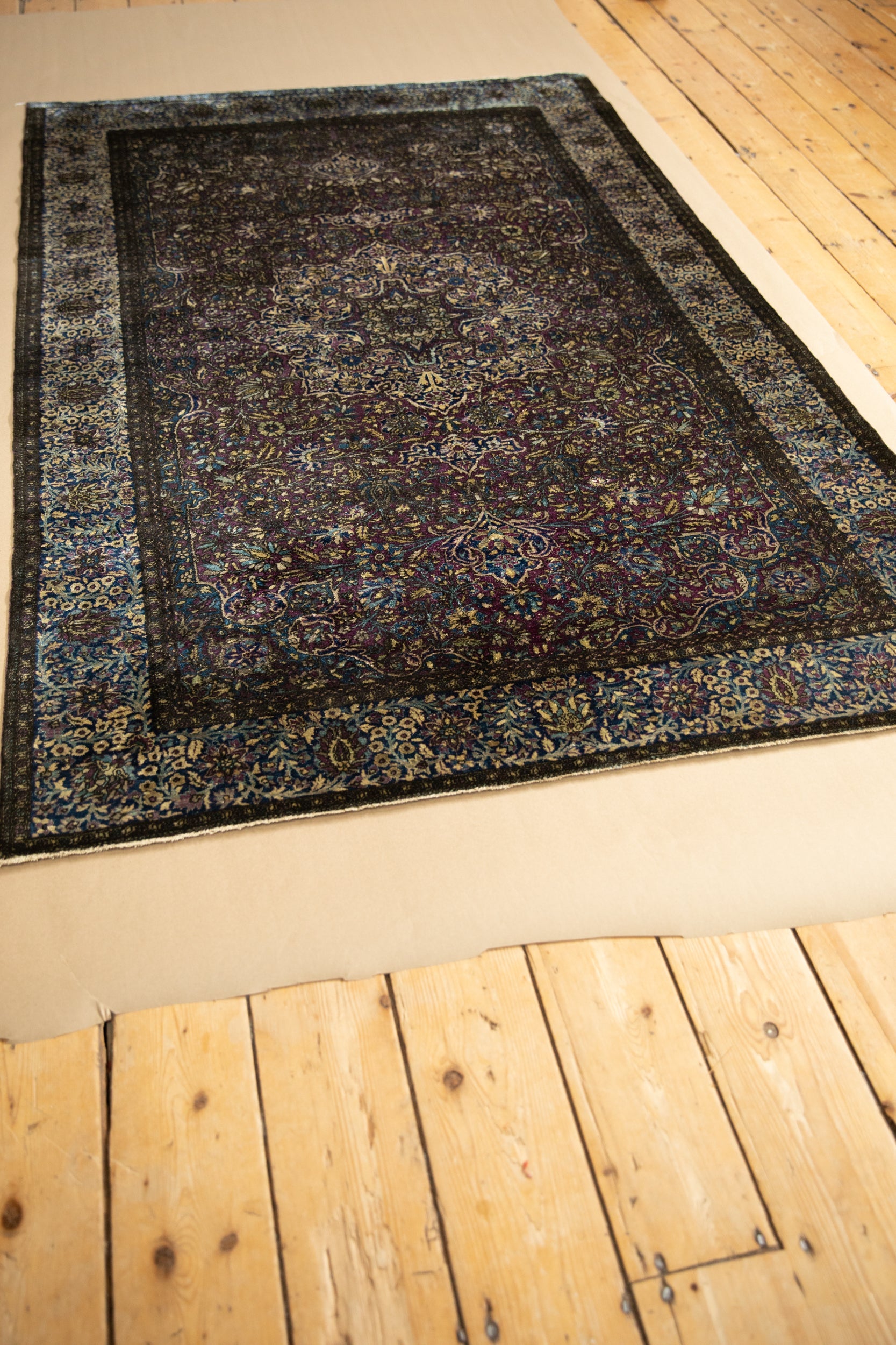 4x7 Antique Silk Kashan Rug // ONH Item: 1118, Image 6