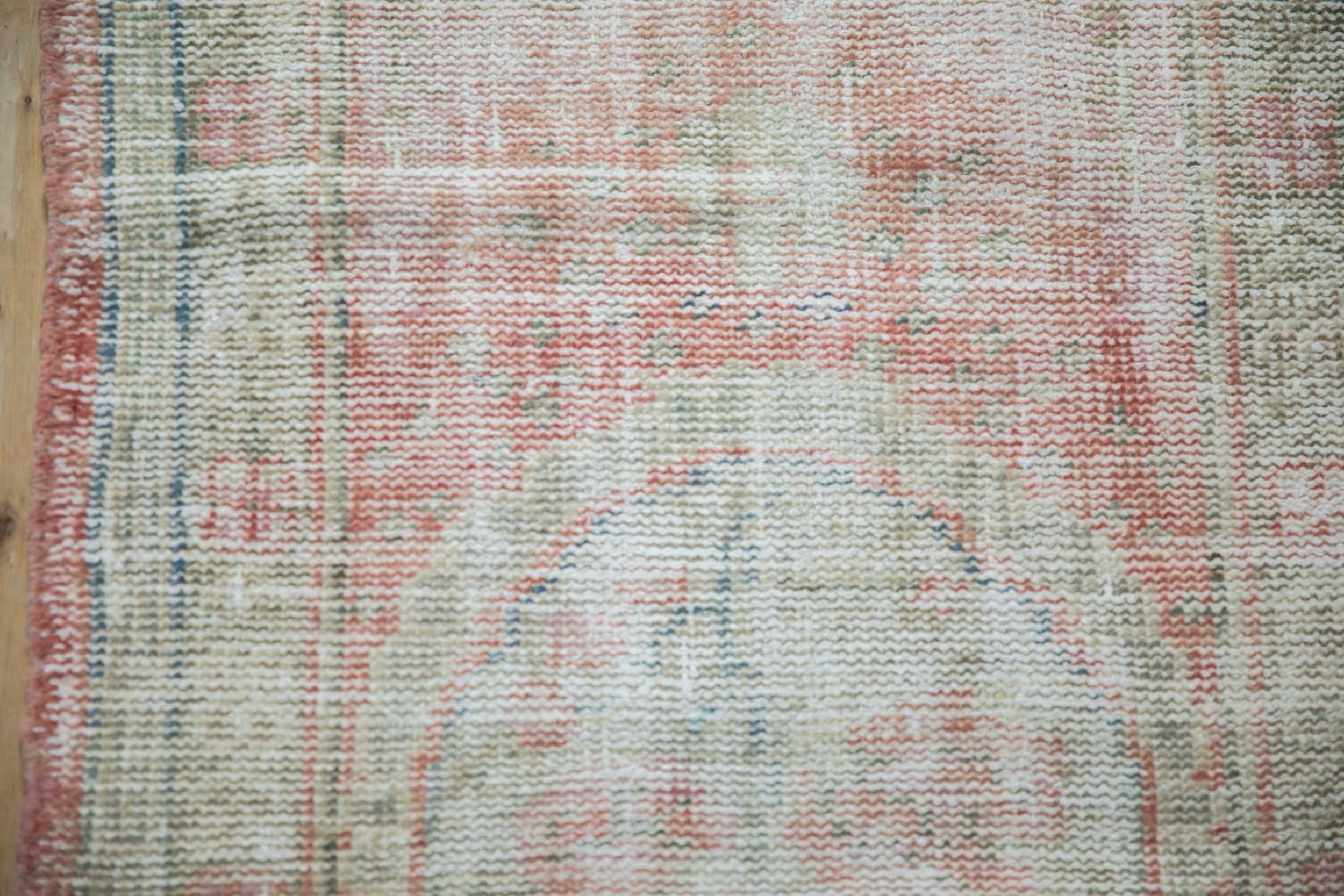 Vintage Distressed Oushak Rug // ONH Item: 11668, Image 5