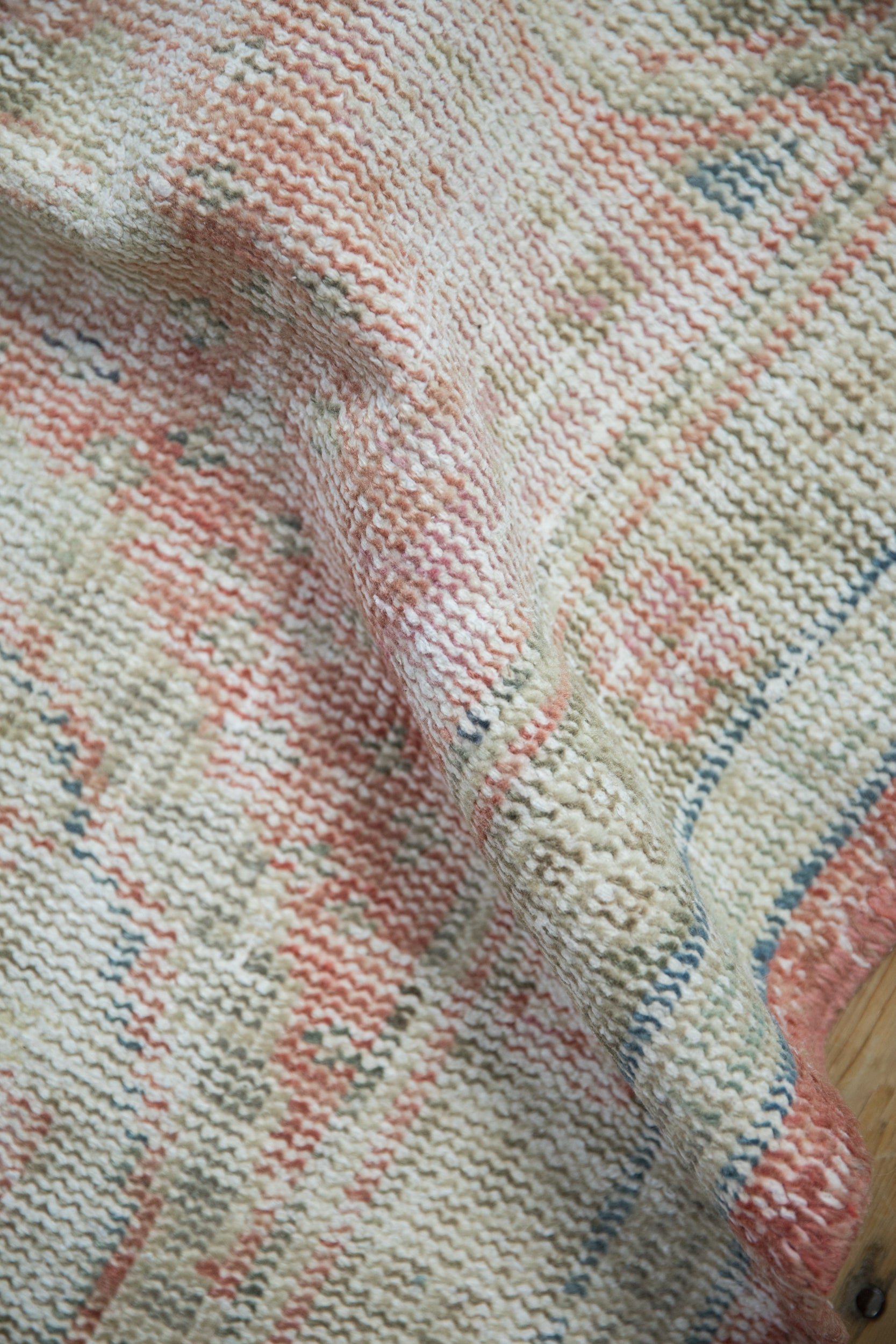 Vintage Distressed Oushak Rug // ONH Item: 11668, Image 6