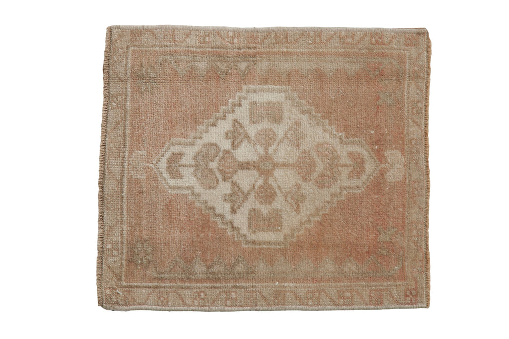 Vintage Distressed Oushak Square Rug Mat // ONH Item: 11678