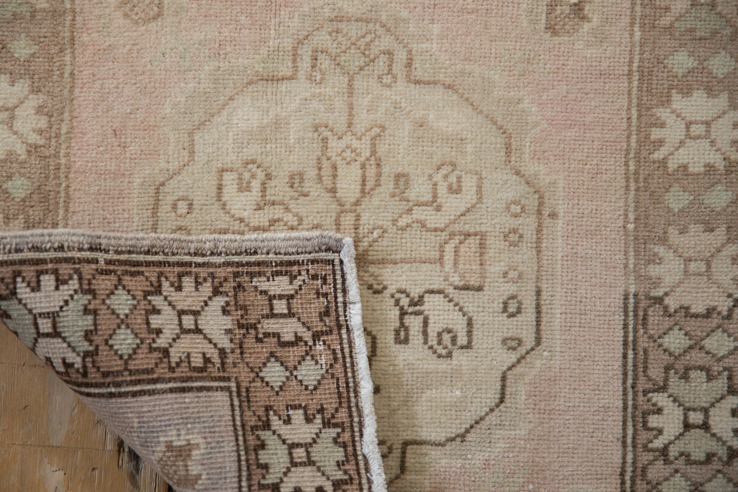 Vintage Distressed Oushak Square Rug Mat // ONH Item: 11682, Image 4