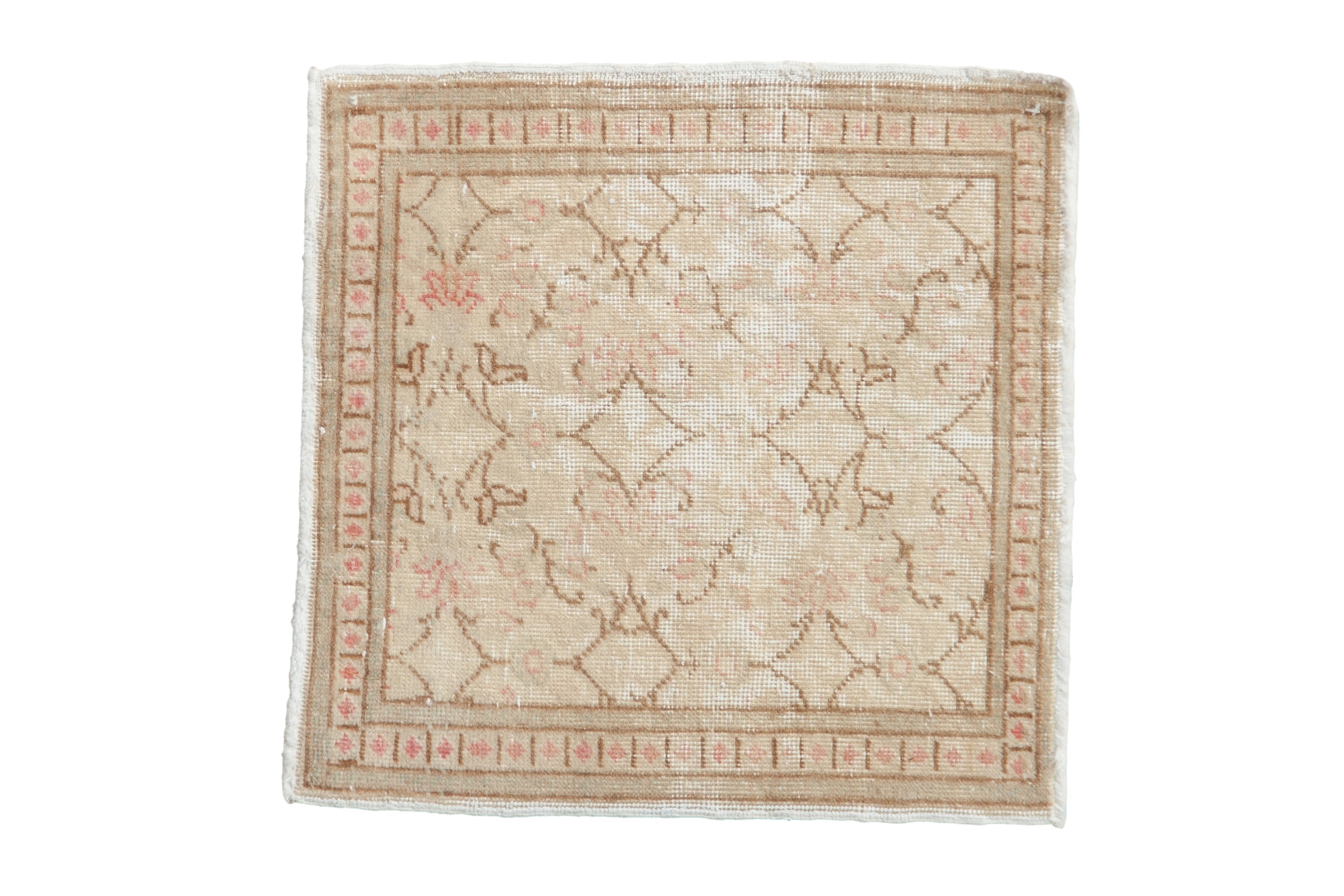 Vintage Distressed Kayseri Square Rug Mat // ONH Item: 11712
