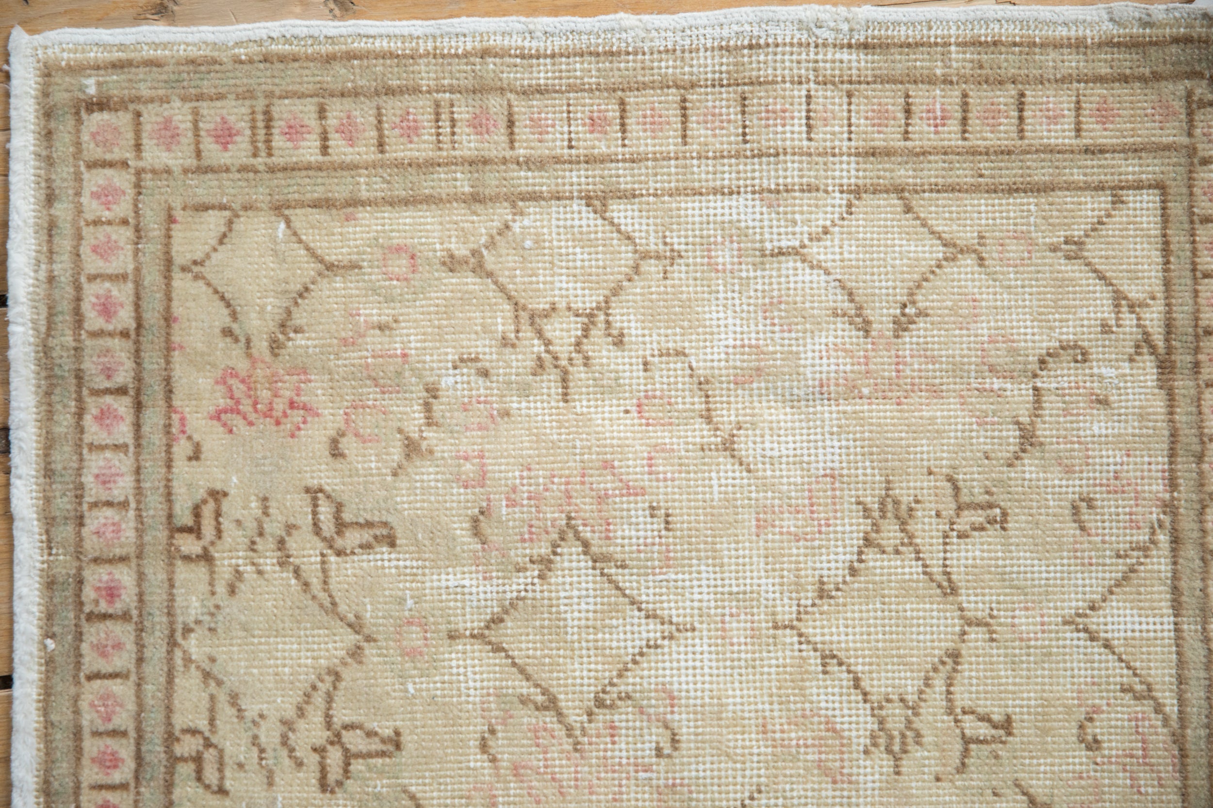 Vintage Distressed Kayseri Square Rug Mat // ONH Item: 11712, Image 2