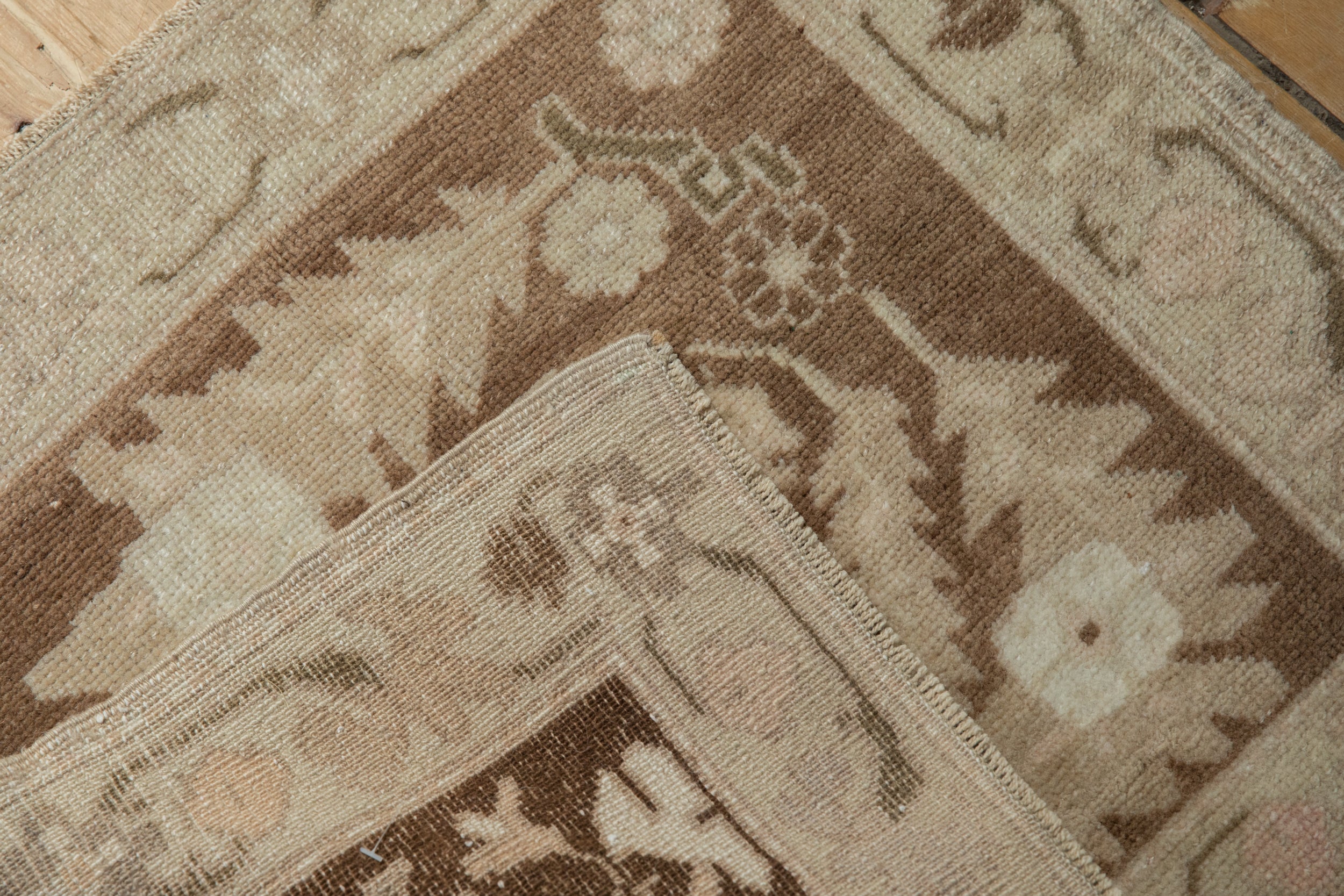 Vintage Distressed Oushak Square Rug Mat // ONH Item: 11720, Image 5