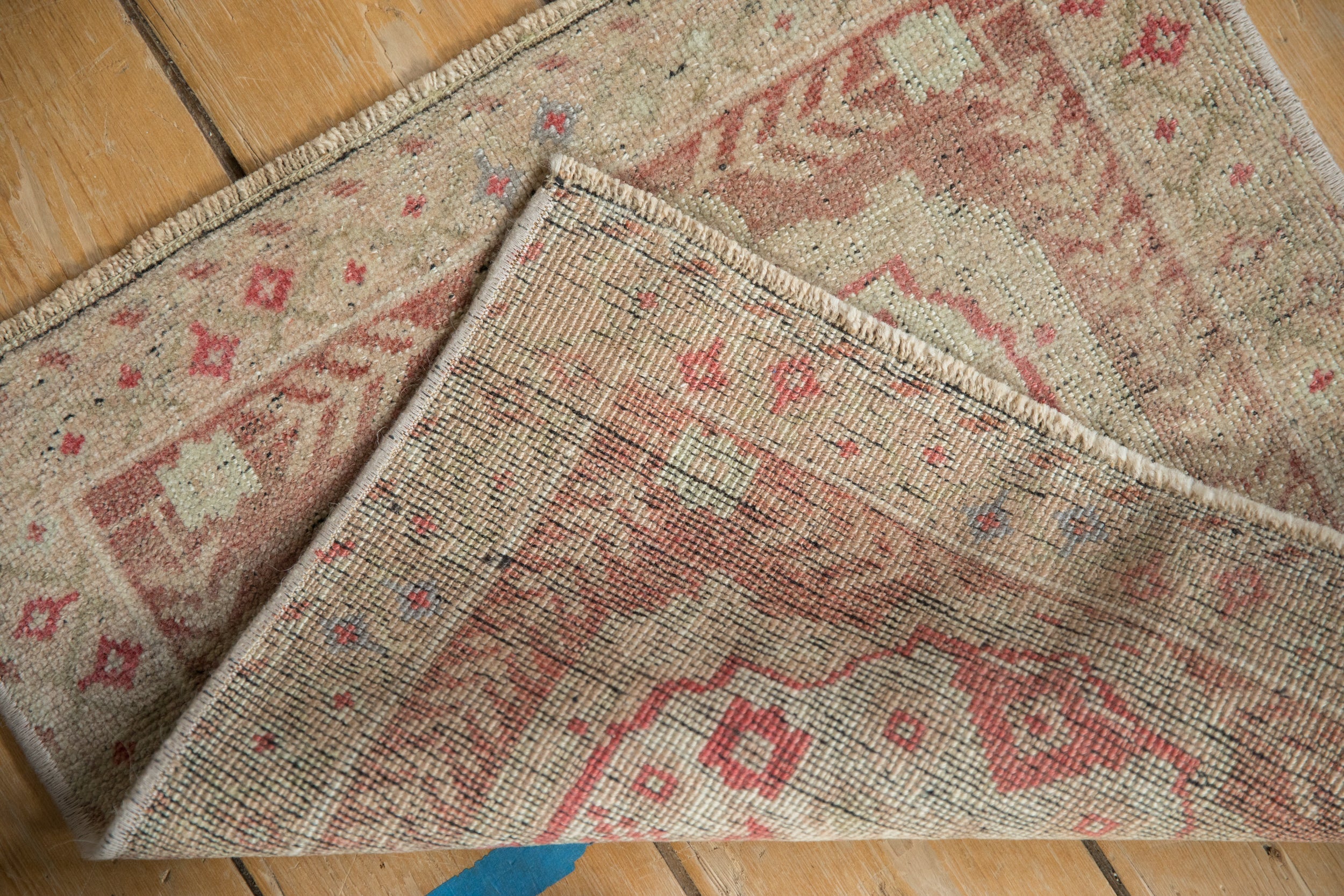 Vintage Distressed Oushak Square Rug Mat // ONH Item: 11727, Image 5