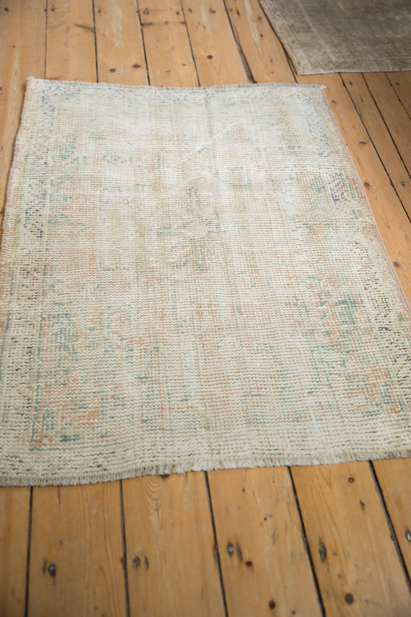 Vintage Distressed Oushak Square Rug // ONH Item: 11772, Image 3