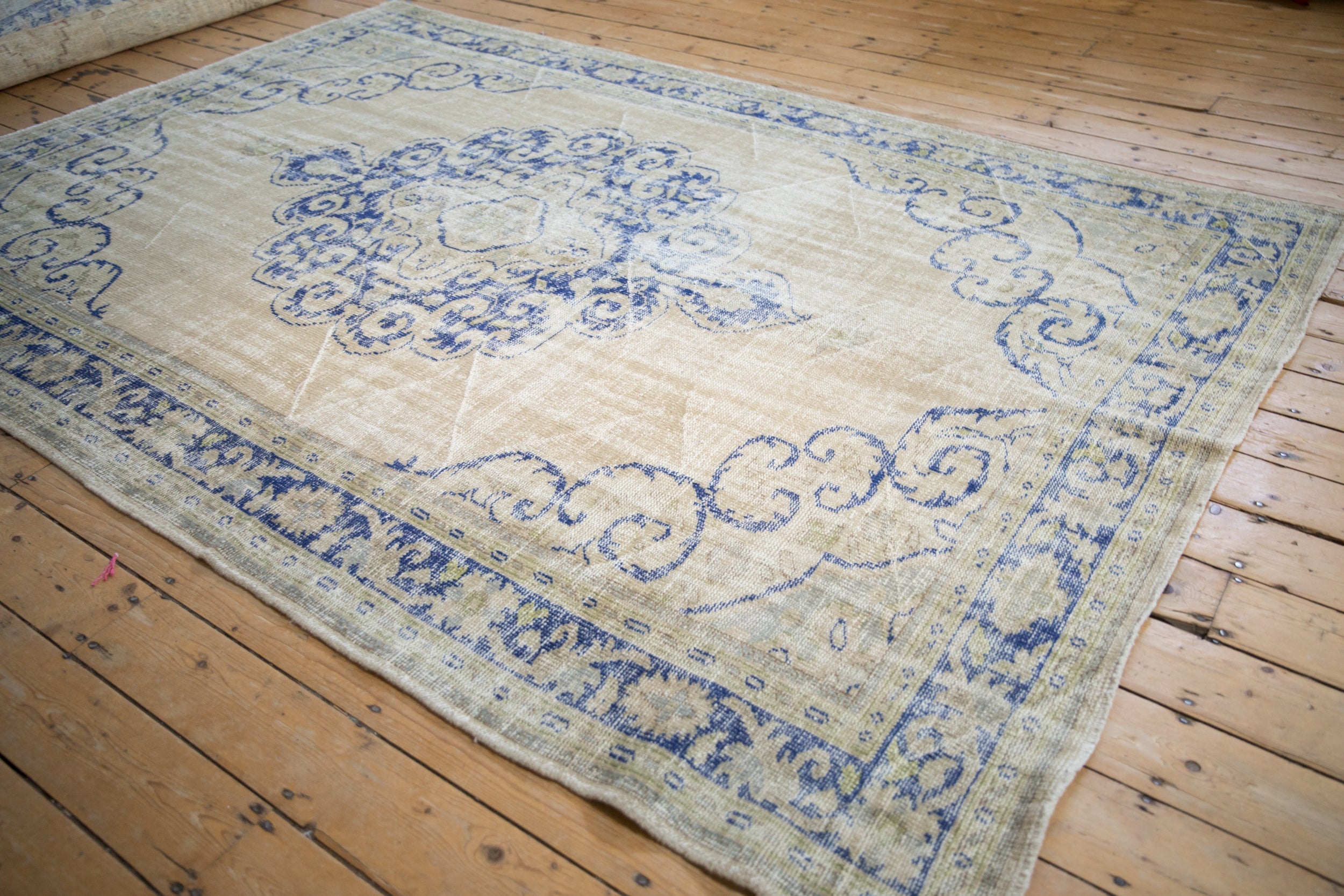 Vintage Distressed Oushak Carpet // ONH Item: 11777, Image 3