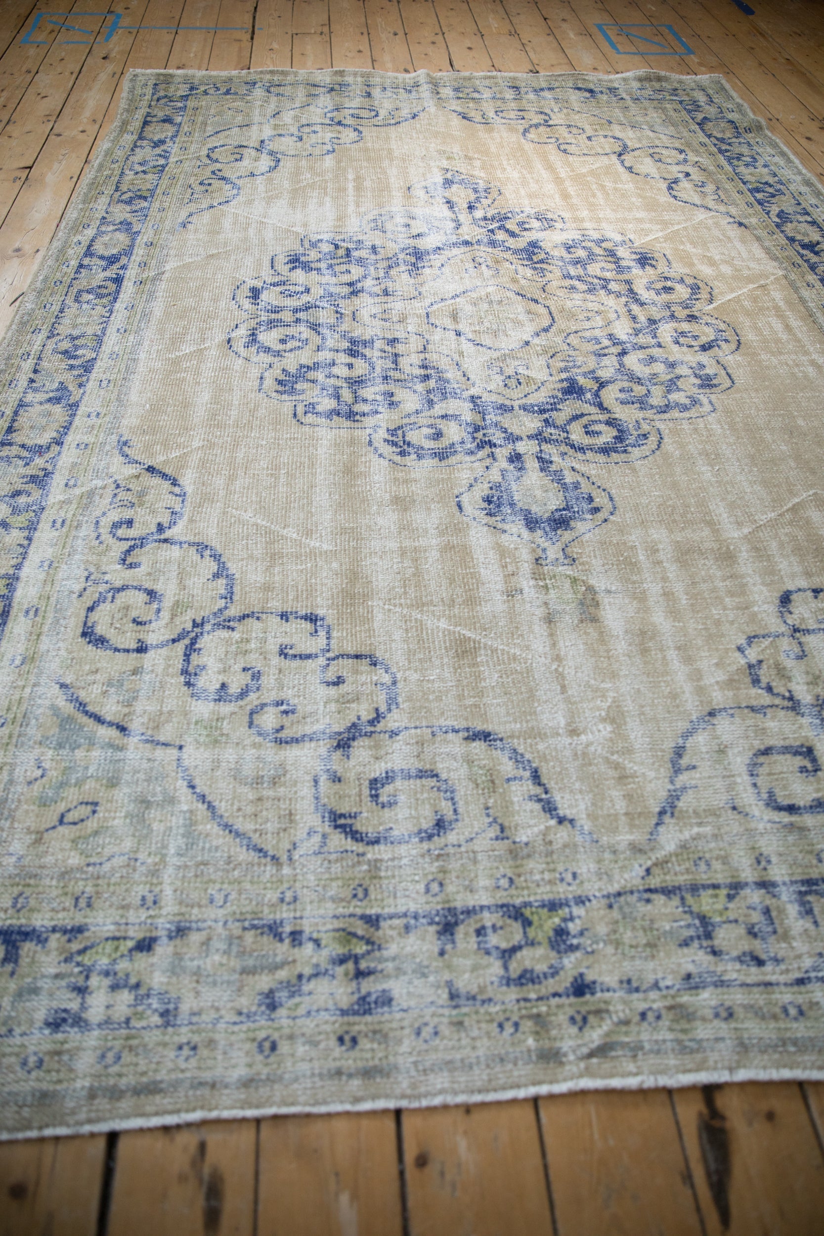 Vintage Distressed Oushak Carpet // ONH Item: 11777, Image 7