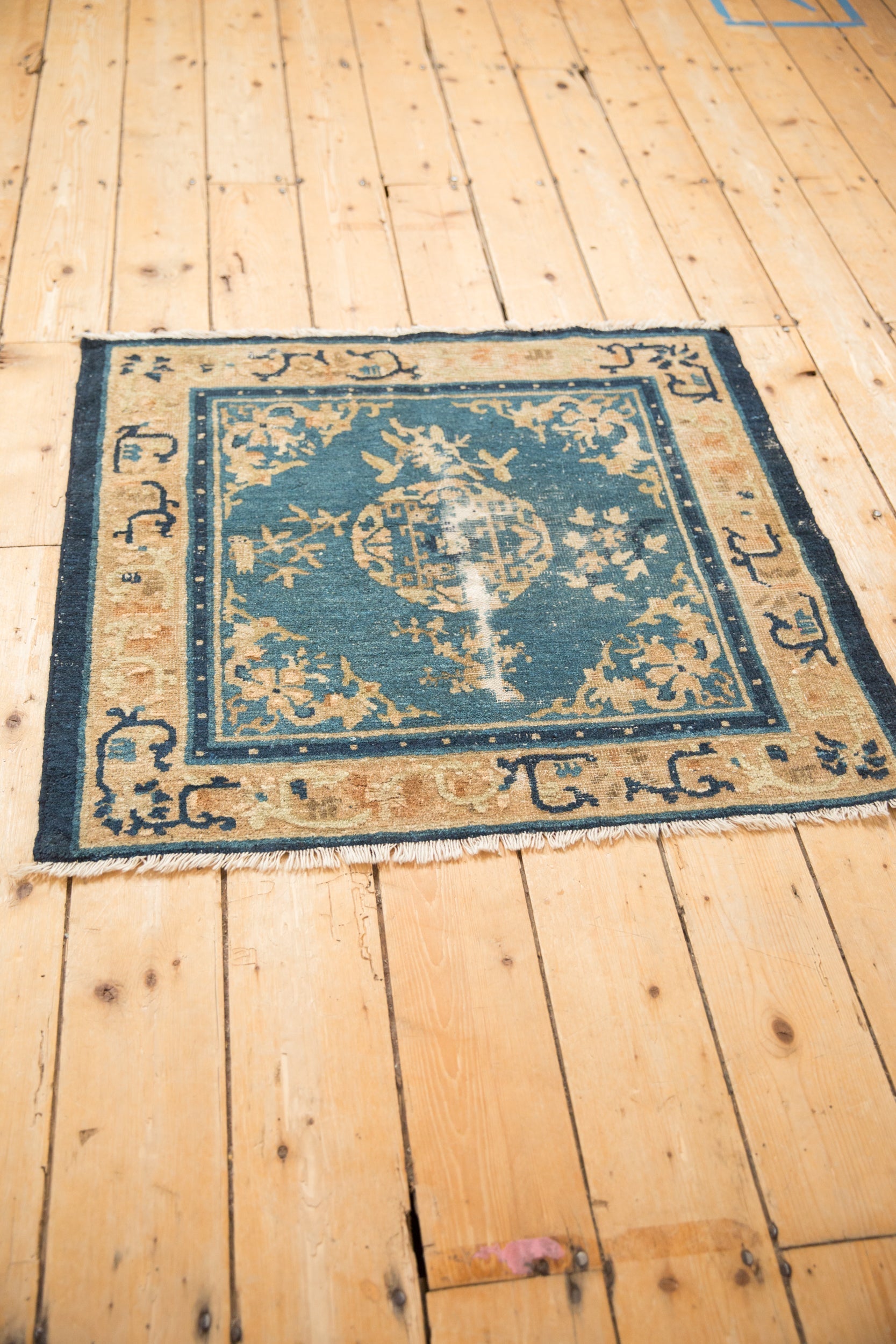 Antique Peking Square Rug // ONH Item: 11995, Image 5