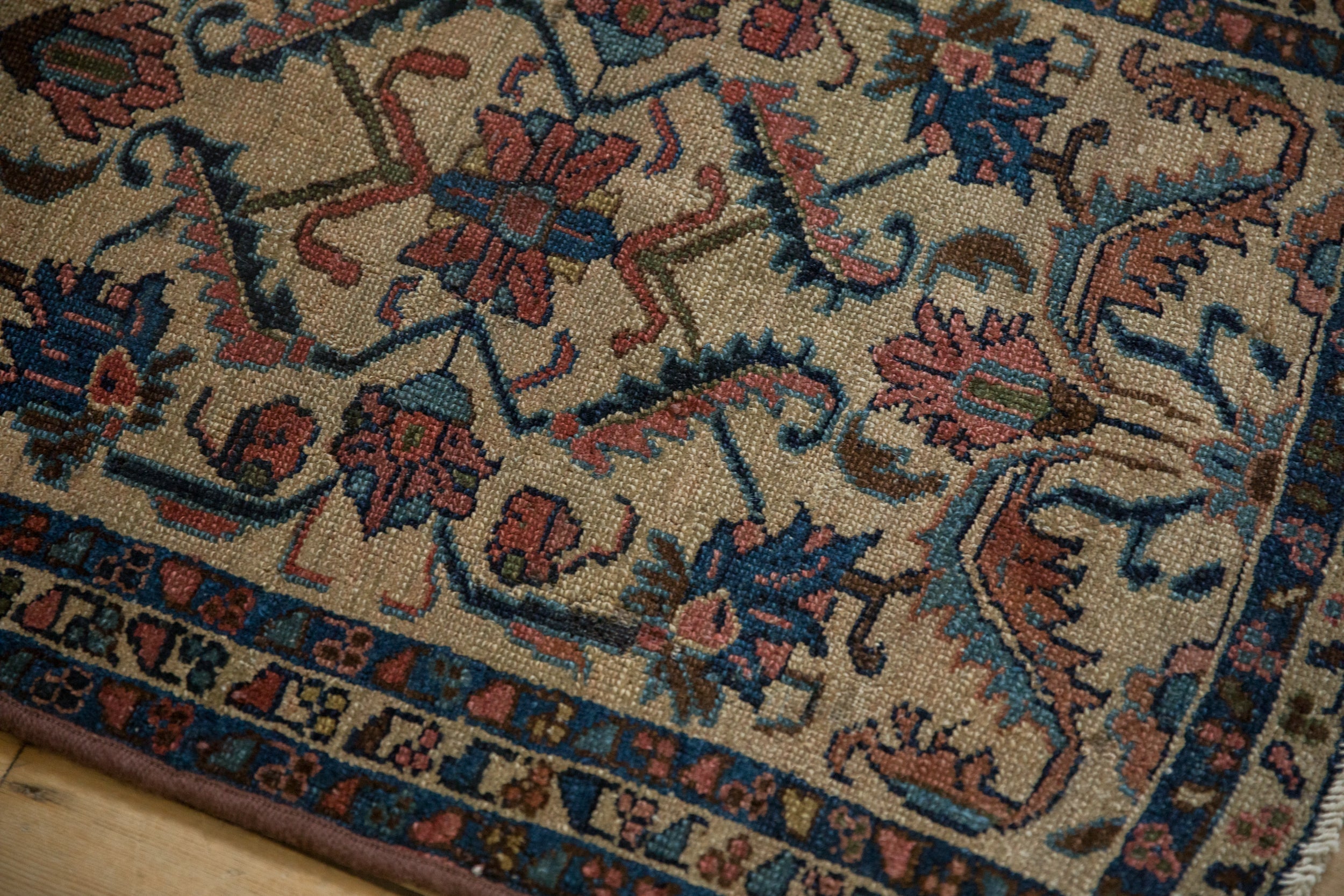 2x2.5 Antique Lilihan Square Rug Mat // ONH Item 12008 Image 3