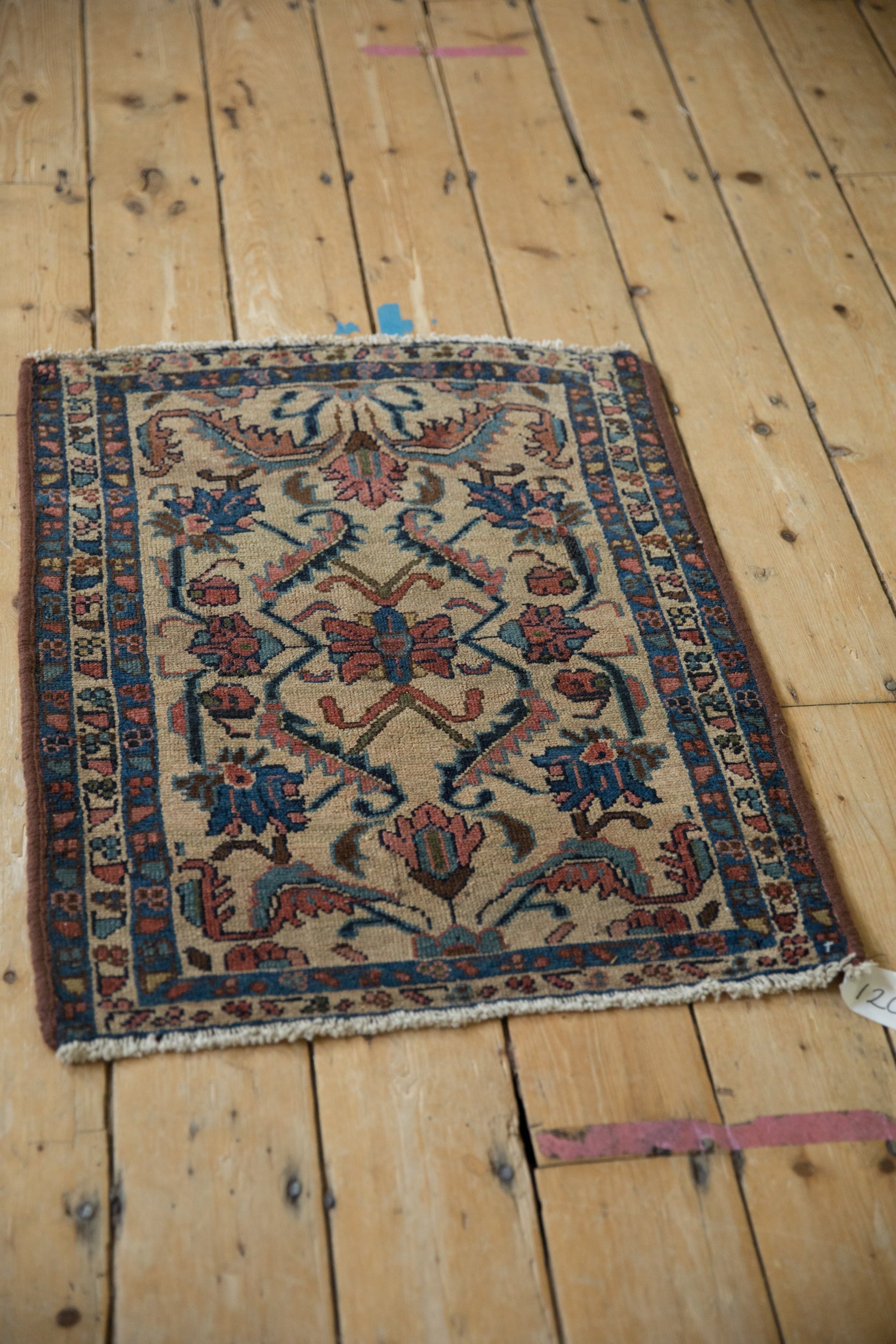 2x2.5 Antique Lilihan Square Rug Mat // ONH Item 12008 Image 4