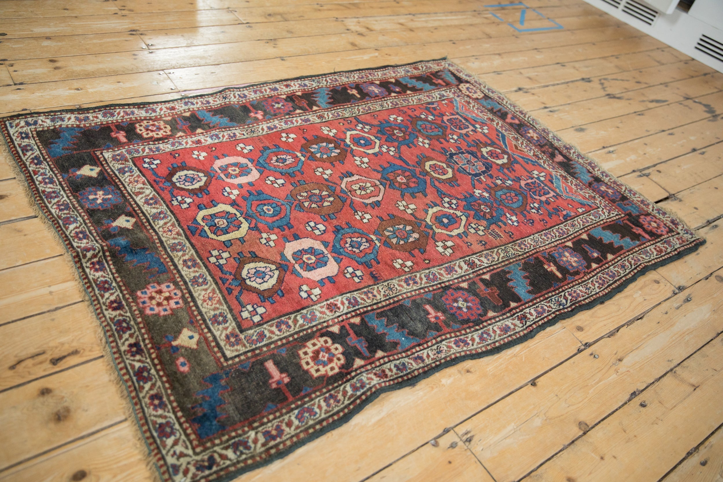 4x5.5 Antique Kurdish Bijar Rug // ONH Item 12010 Image 5