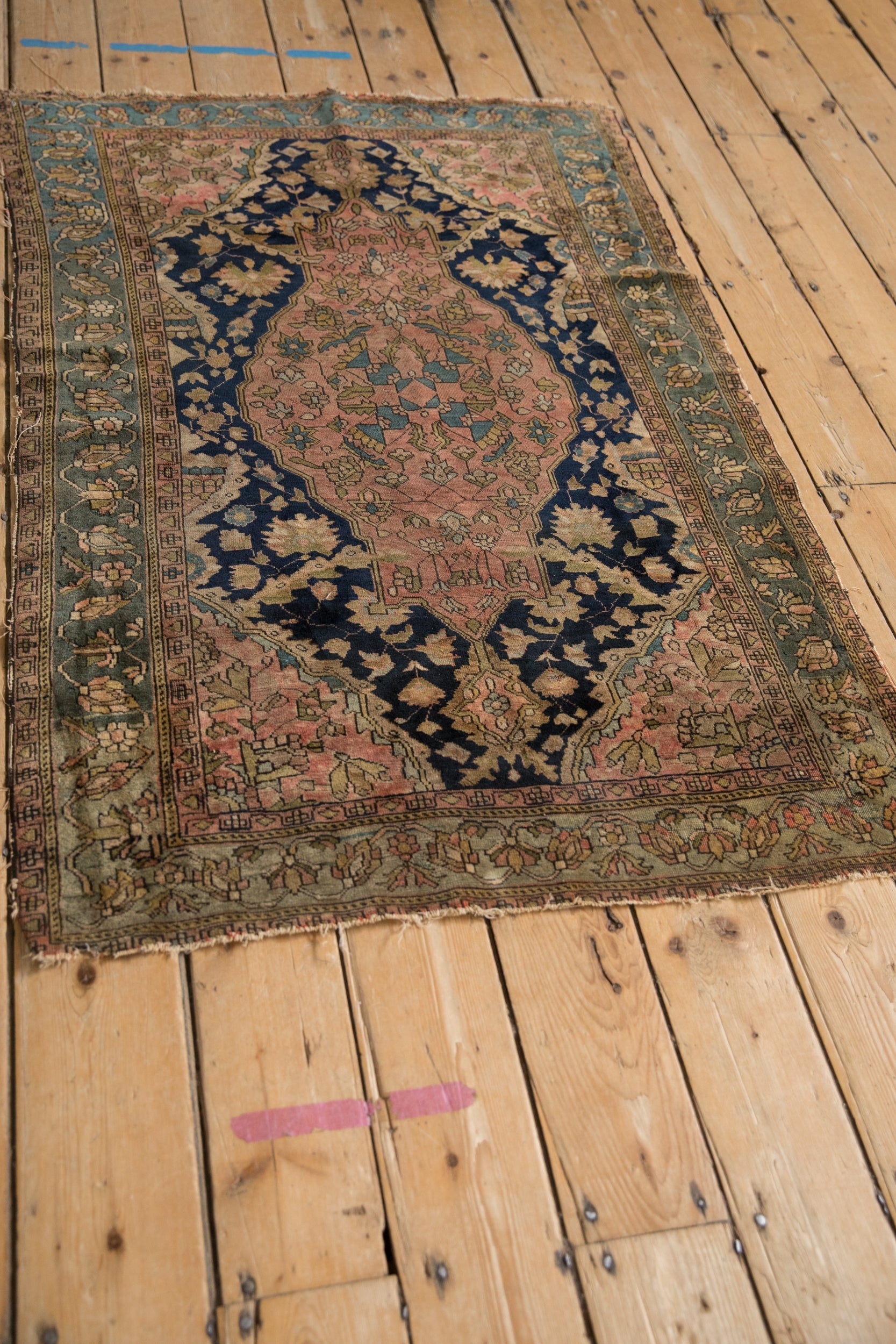 Antique Fine Malayer Rug // ONH Item: 12012, Image 3