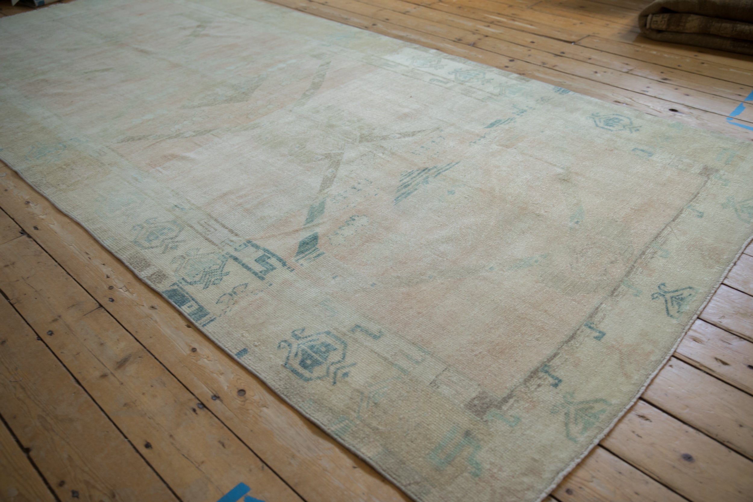 5x11 Vintage Distressed Oushak Rug Runner // ONH Item 12066 Image 4