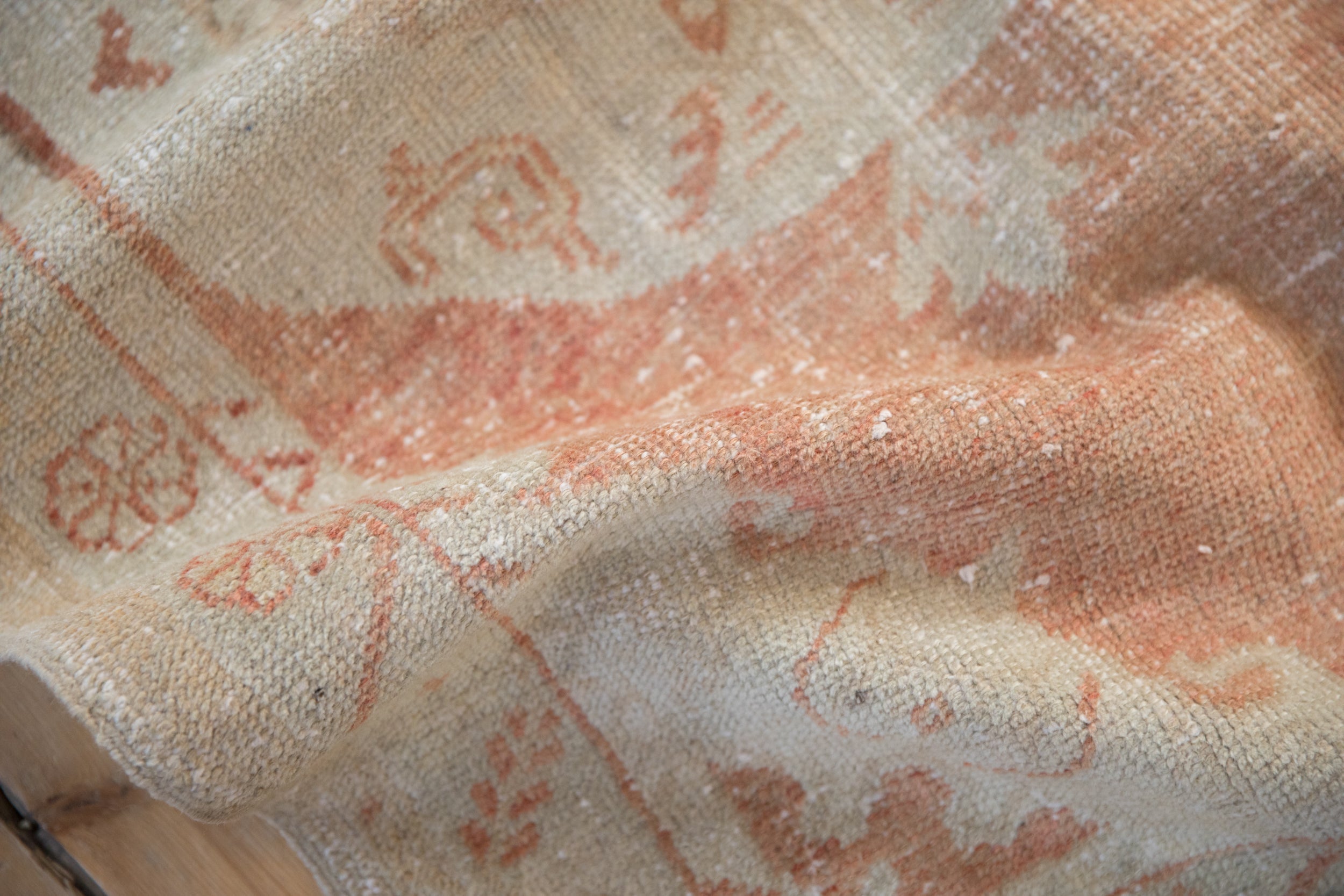 Vintage Distressed Oushak Rug // ONH Item: 12164, Image 5