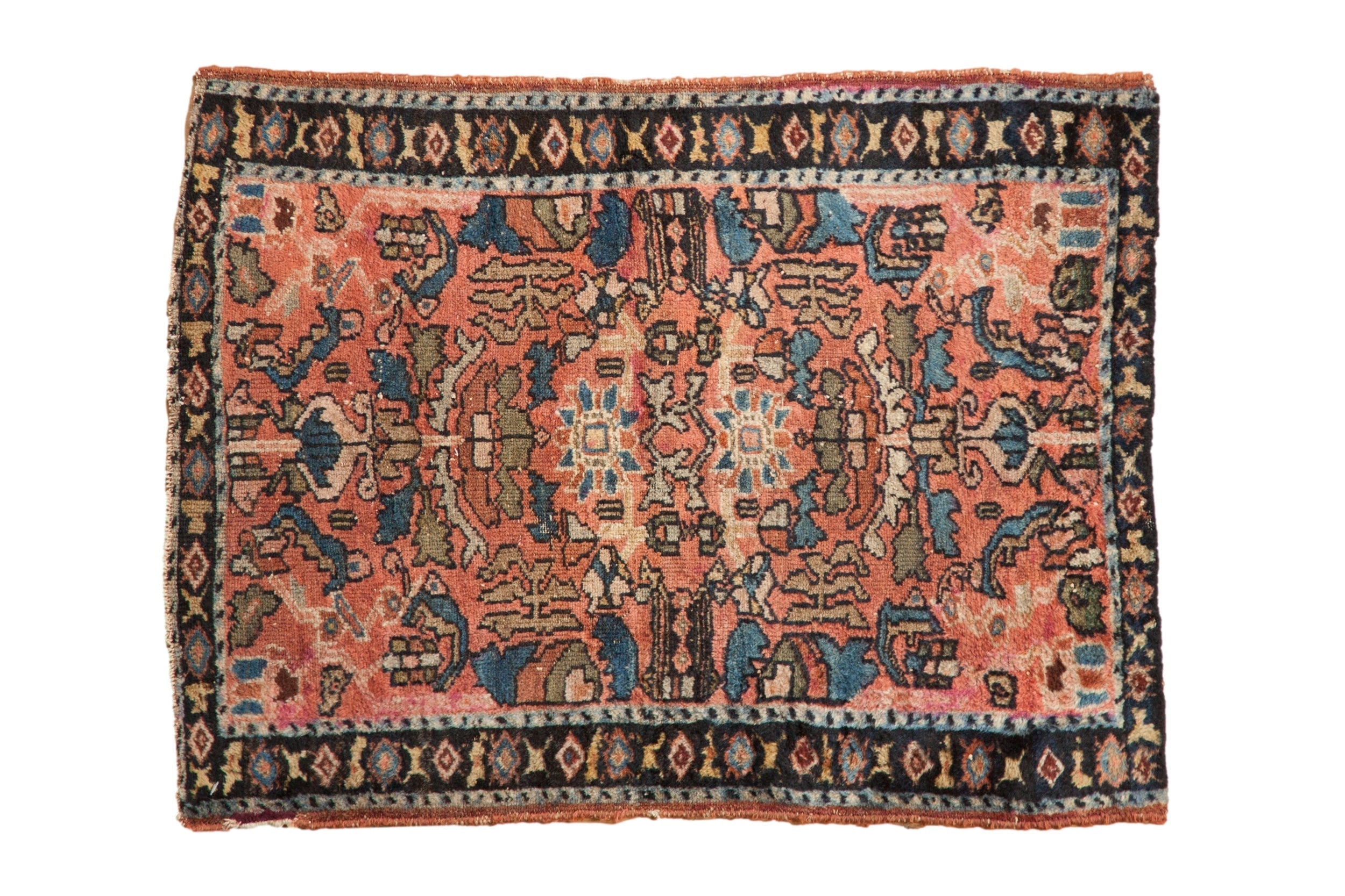 Antique Lilihan Square Rug Mat // ONH Item: 12189
