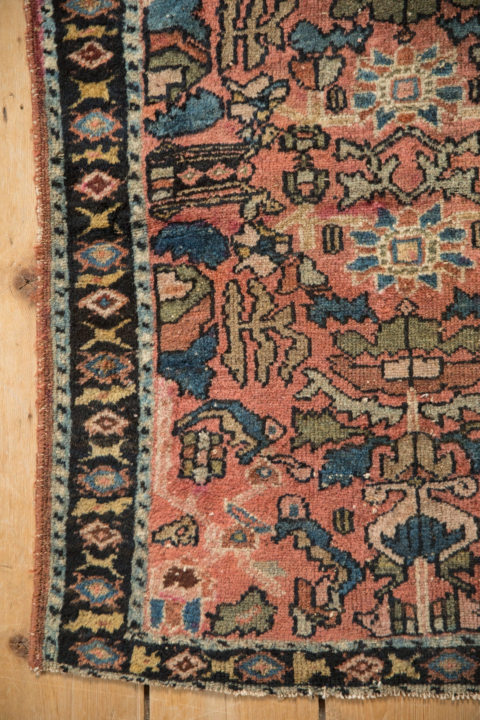 Antique Lilihan Square Rug Mat // ONH Item: 12189, Image 2