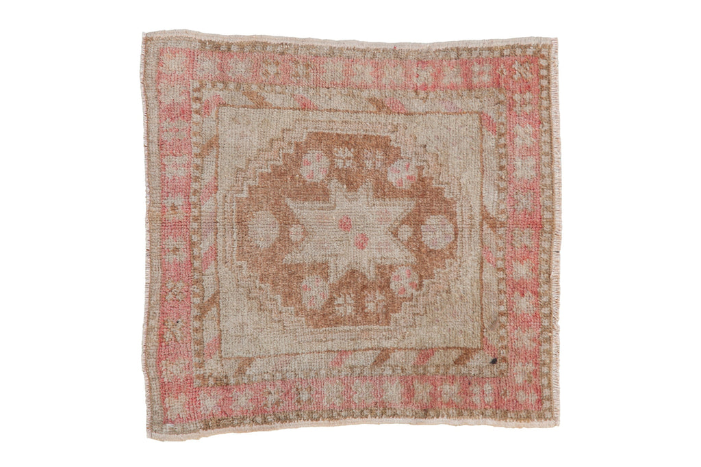 Vintage Distressed Oushak Square Rug Mat // ONH Item: 12234