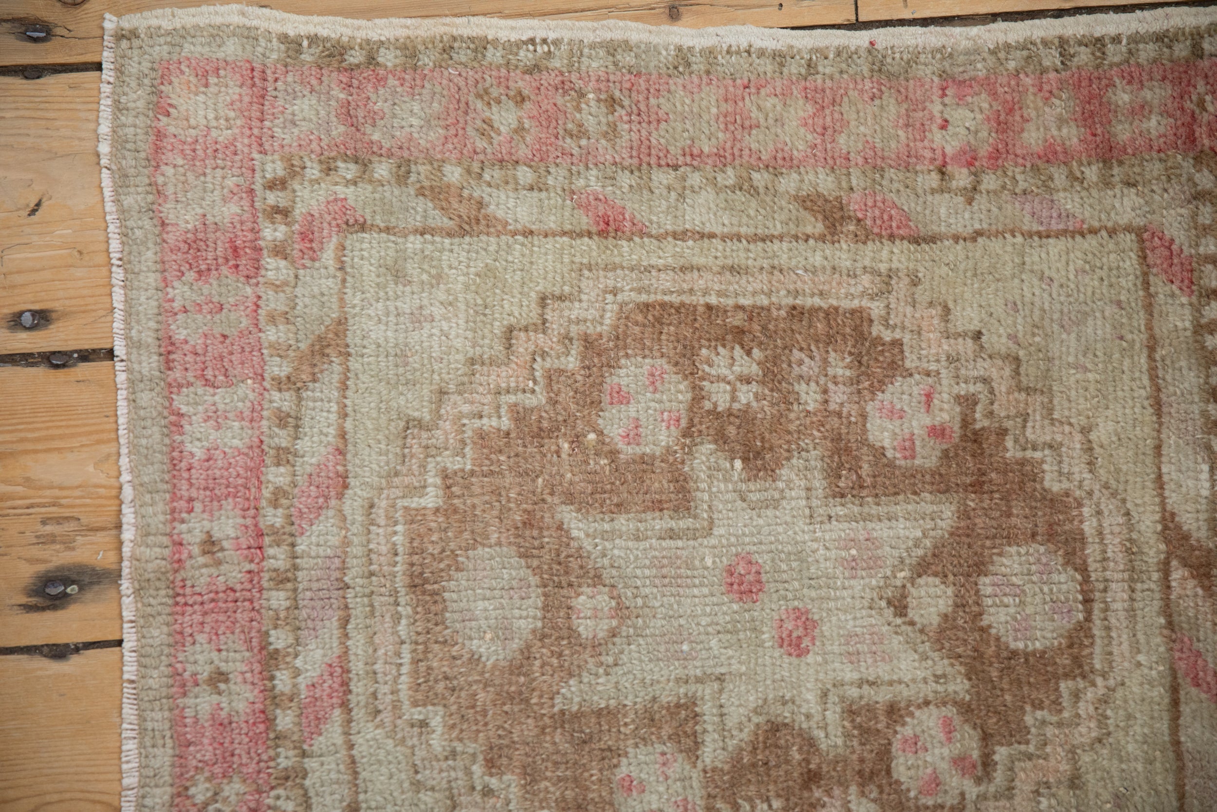Vintage Distressed Oushak Square Rug Mat // ONH Item: 12234, Image 2