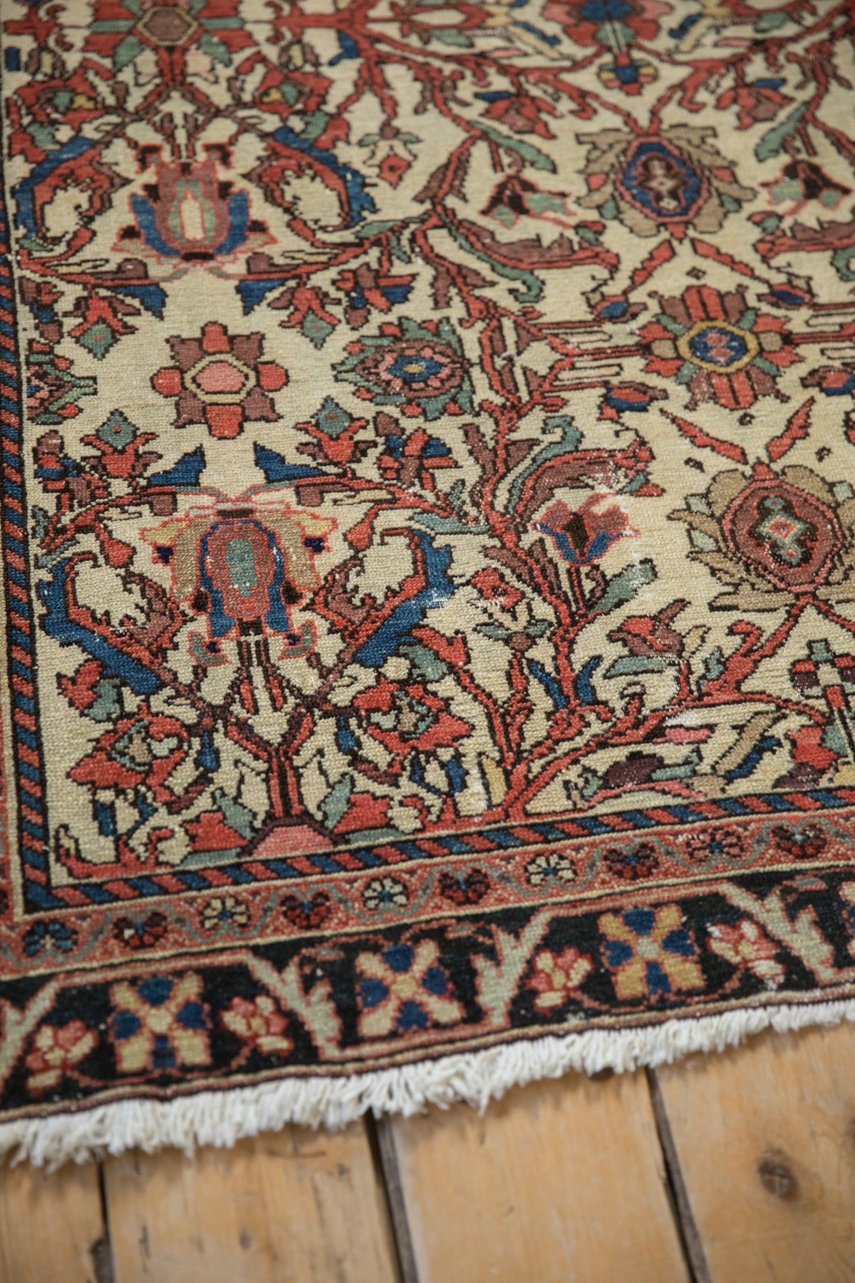 Antique Fine Malayer Rug // ONH Item: 12301, Image 5