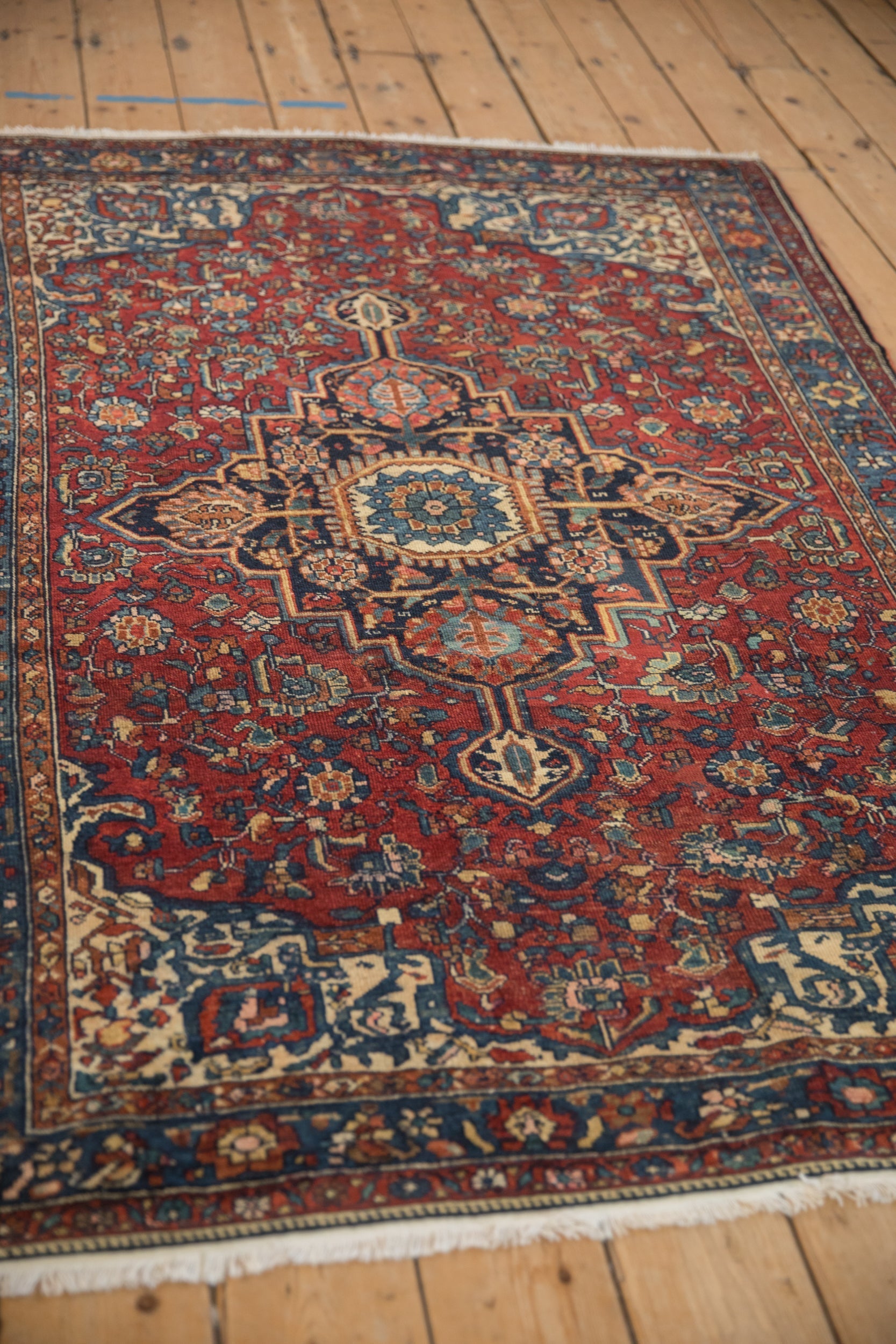 Antique Fine Malayer Rug // ONH Item: 12302, Image 4