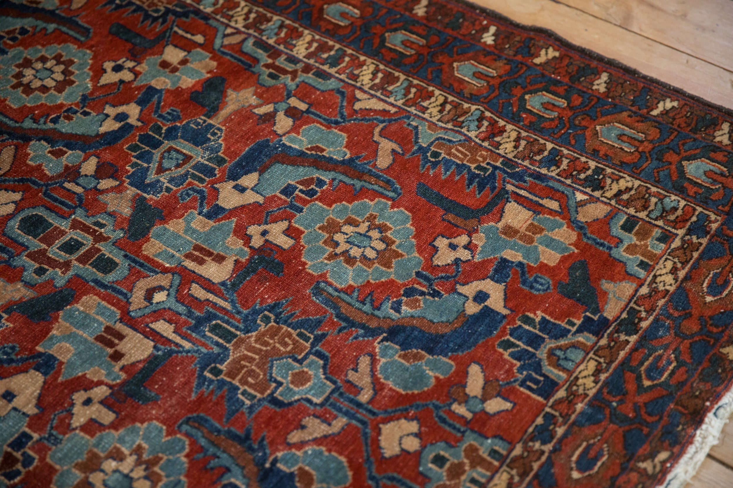 Antique Fine Malayer Rug // ONH Item: 12303, Image 4