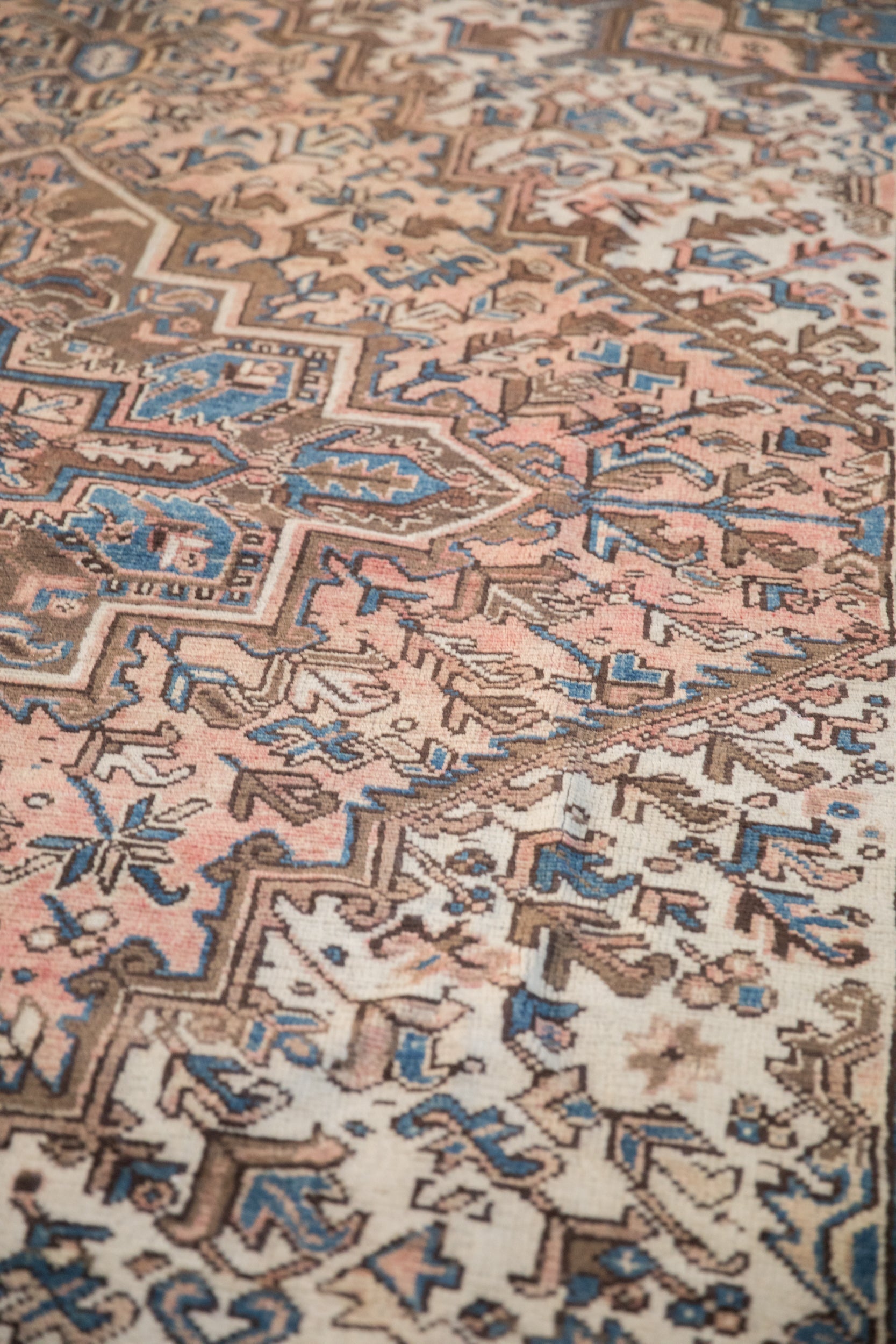 Vintage Mehrivan Carpet // ONH Item: 12452, Image 6