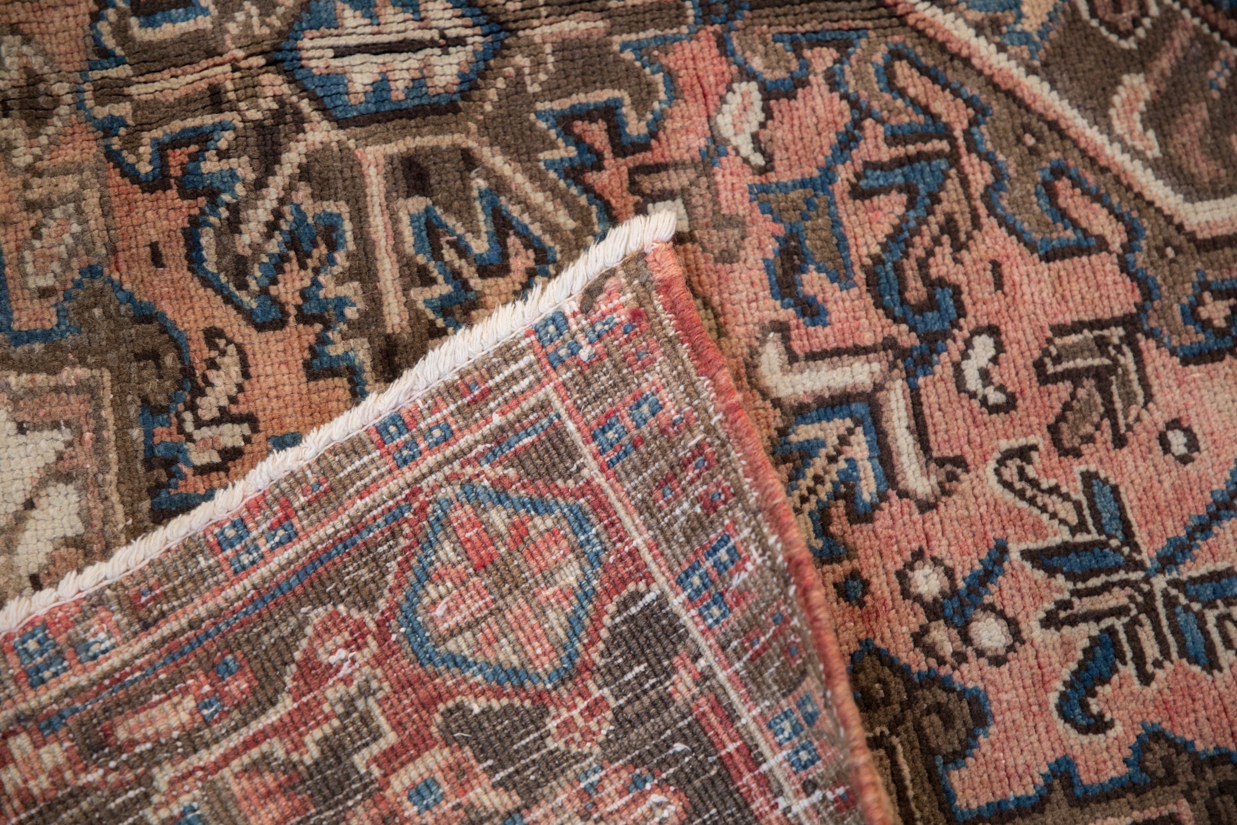 Vintage Mehrivan Carpet // ONH Item: 12452, Image 14