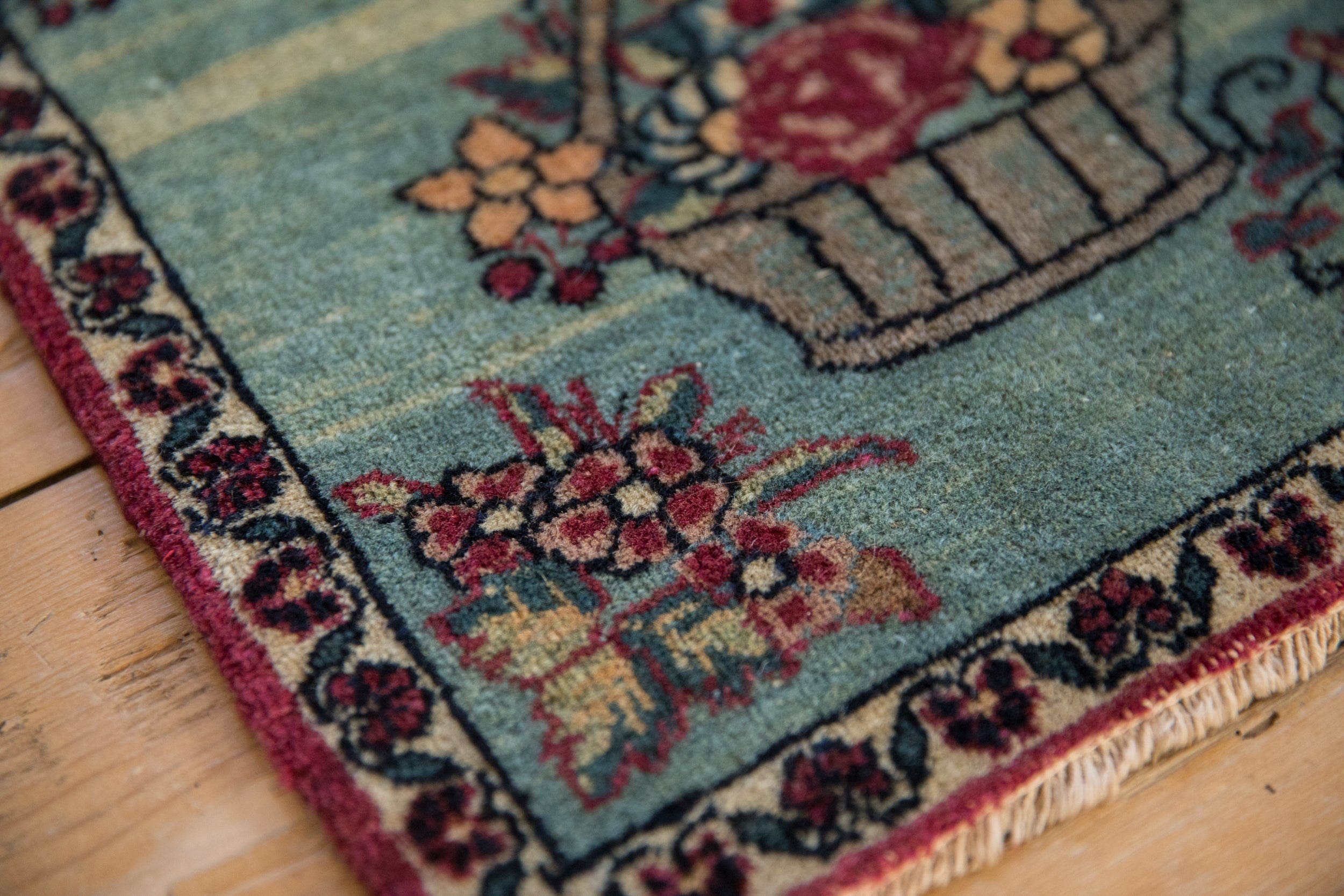 Antique Kerman Square Rug Mat // ONH Item: 12501, Image 2