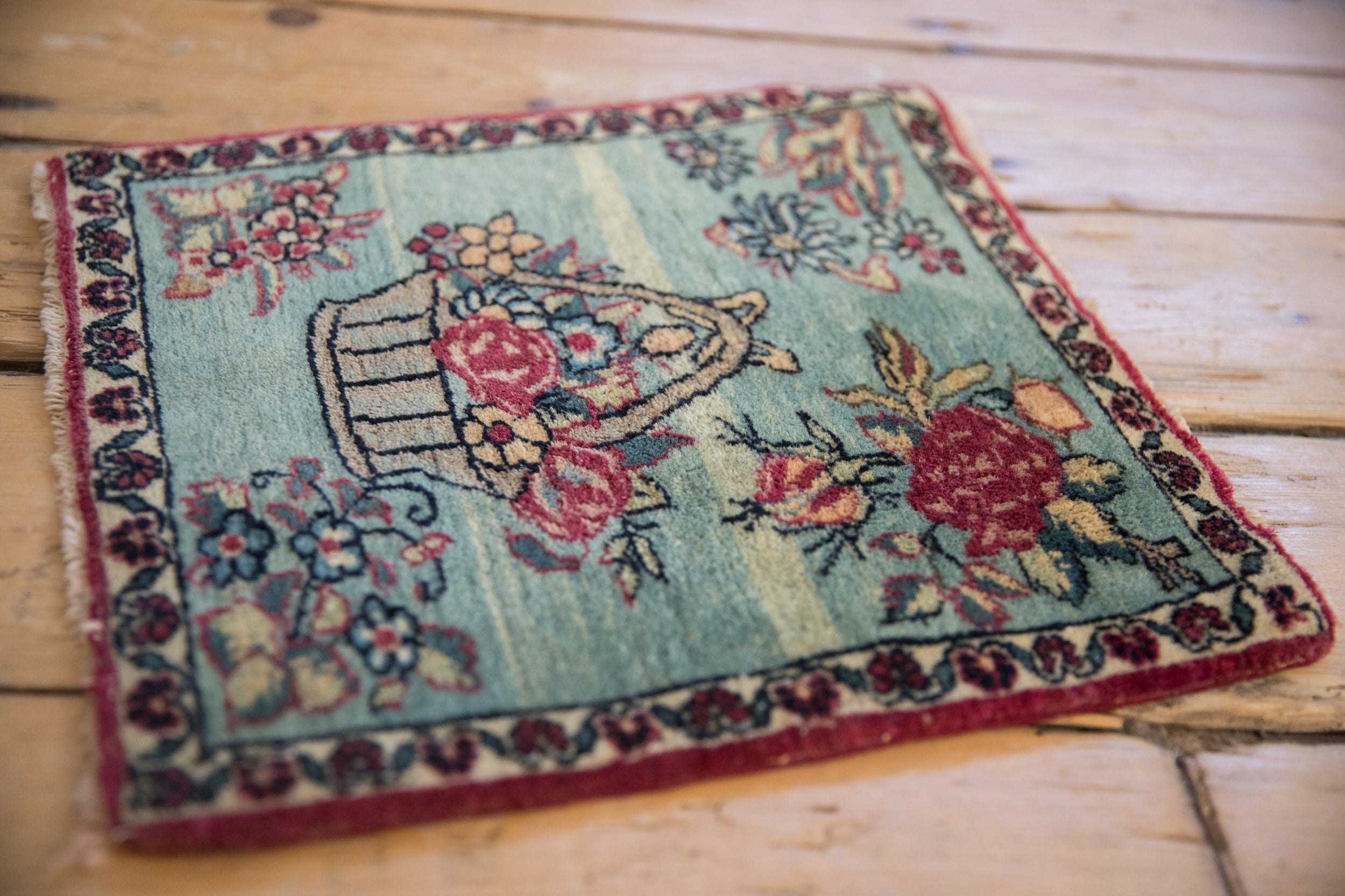 Antique Kerman Square Rug Mat // ONH Item: 12501, Image 3
