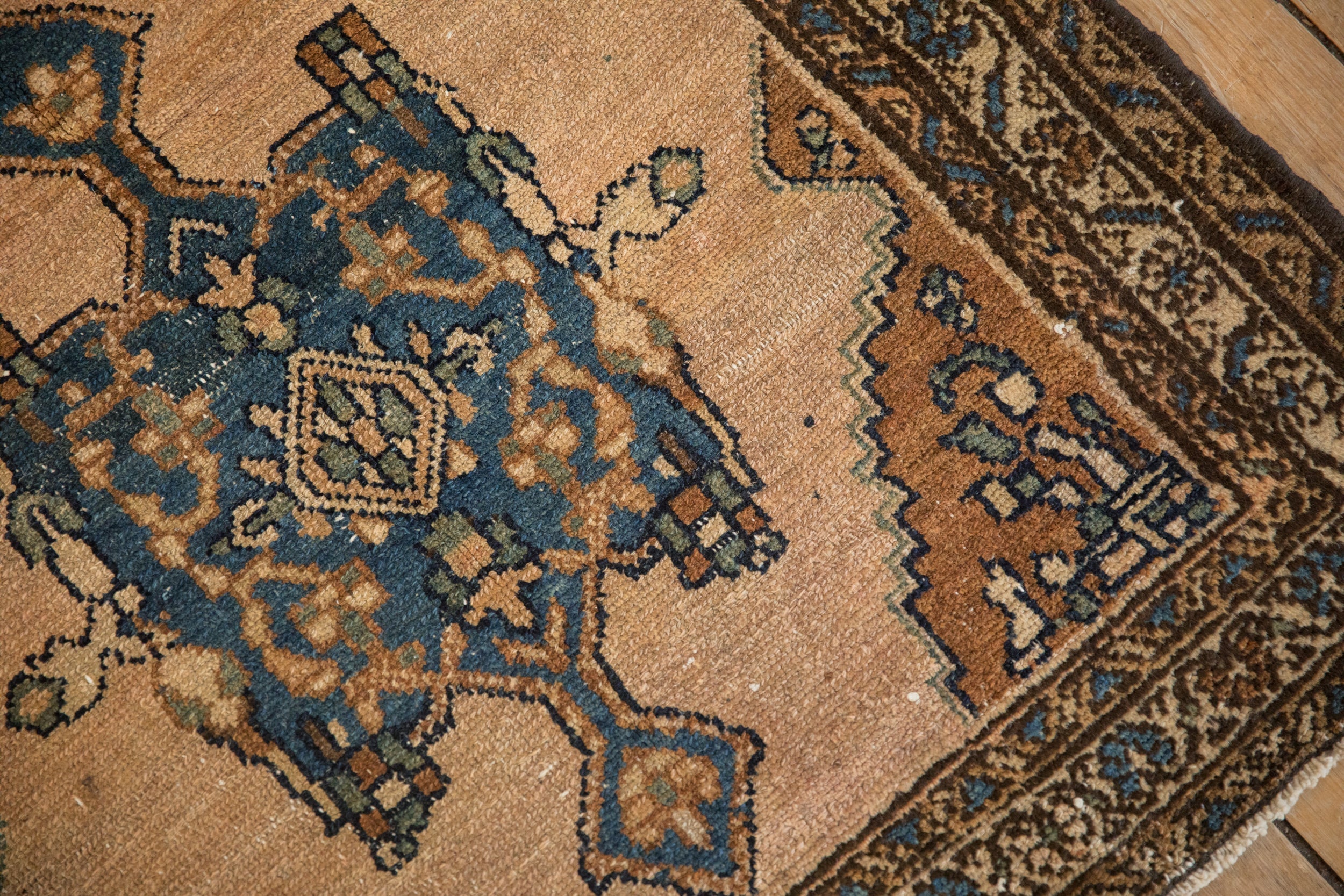 Vintage Mehriban Rug // ONH Item: 12507, Image 5