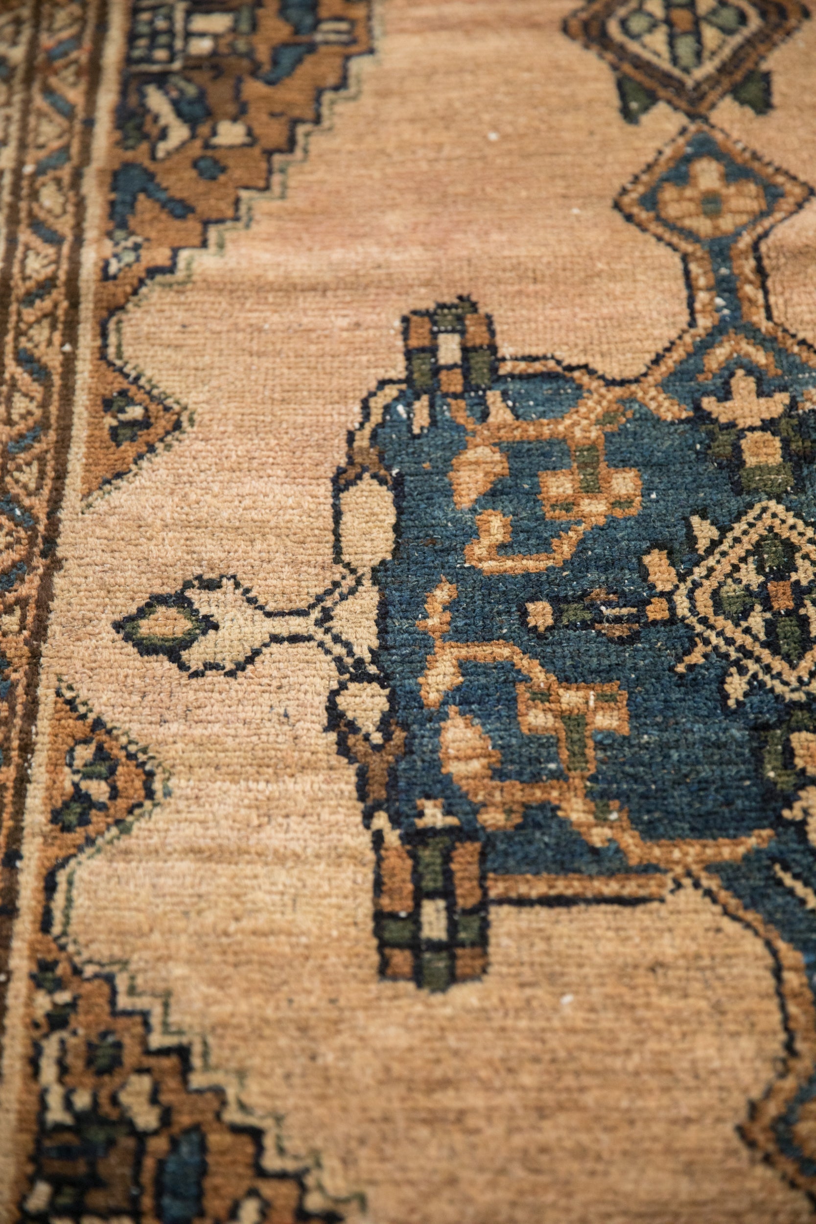 Vintage Mehriban Rug // ONH Item: 12507, Image 7