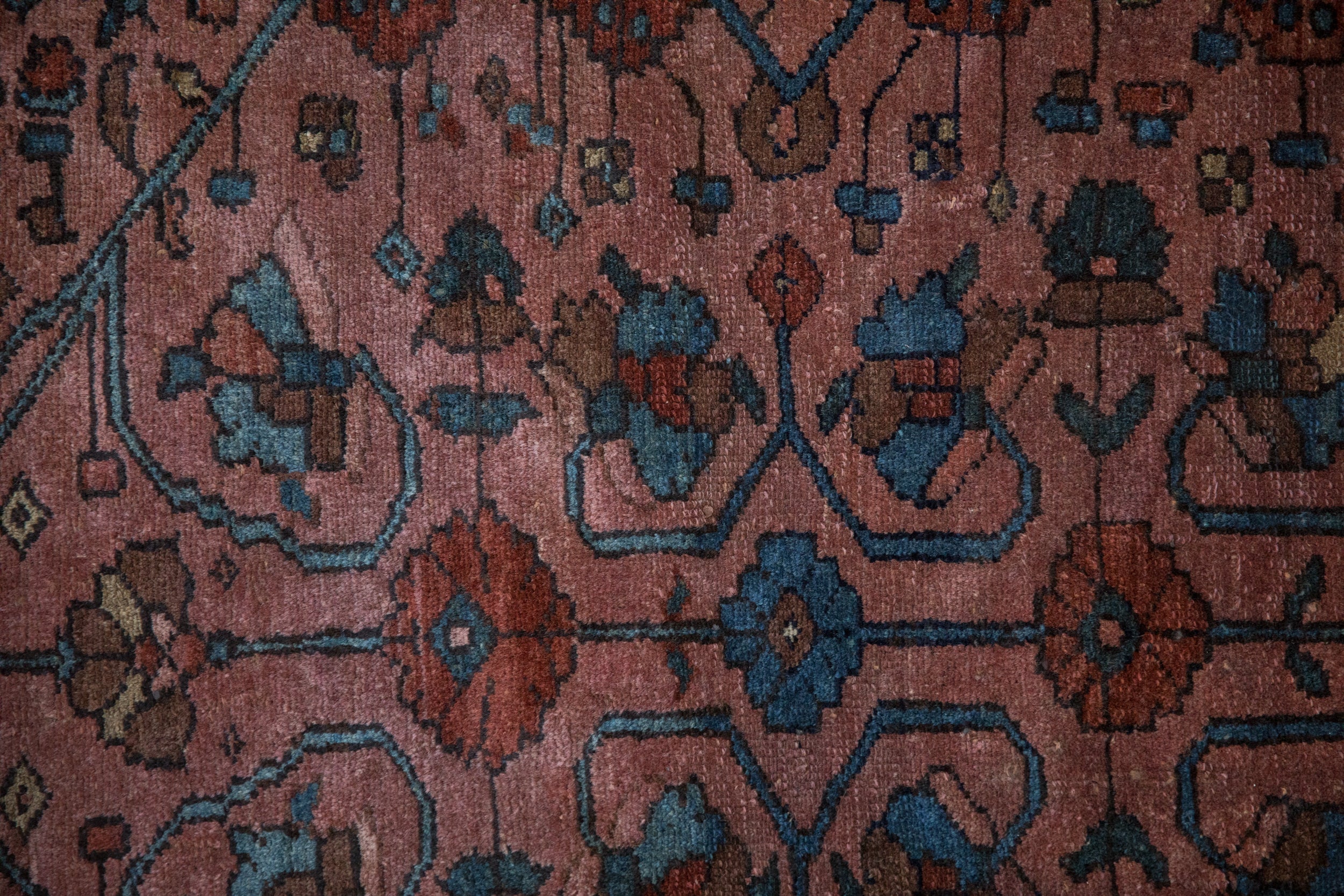 Antique Fine Lilihan Rug // ONH Item: 12521, Image 2