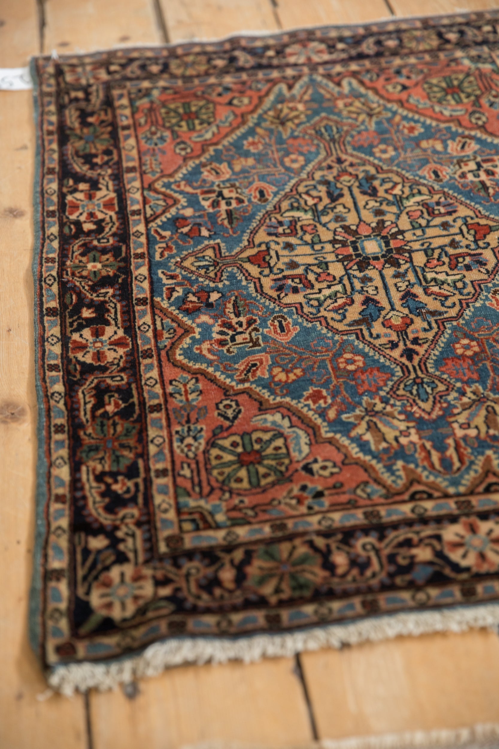 Vintage Farahan Sarouk Rug Mat // ONH Item: 12553, Image 5