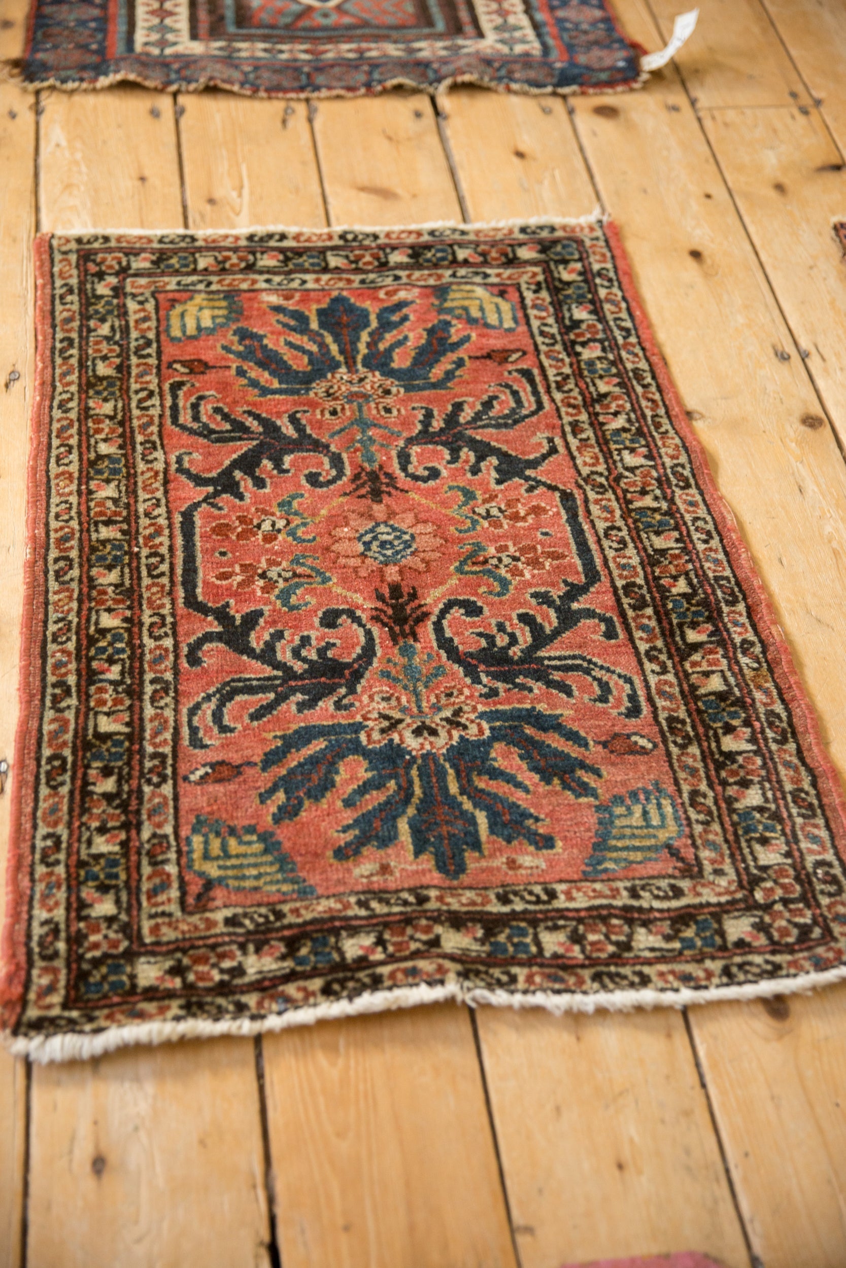 Vintage Mehreban Rug Mat // ONH Item: 12610, Image 5