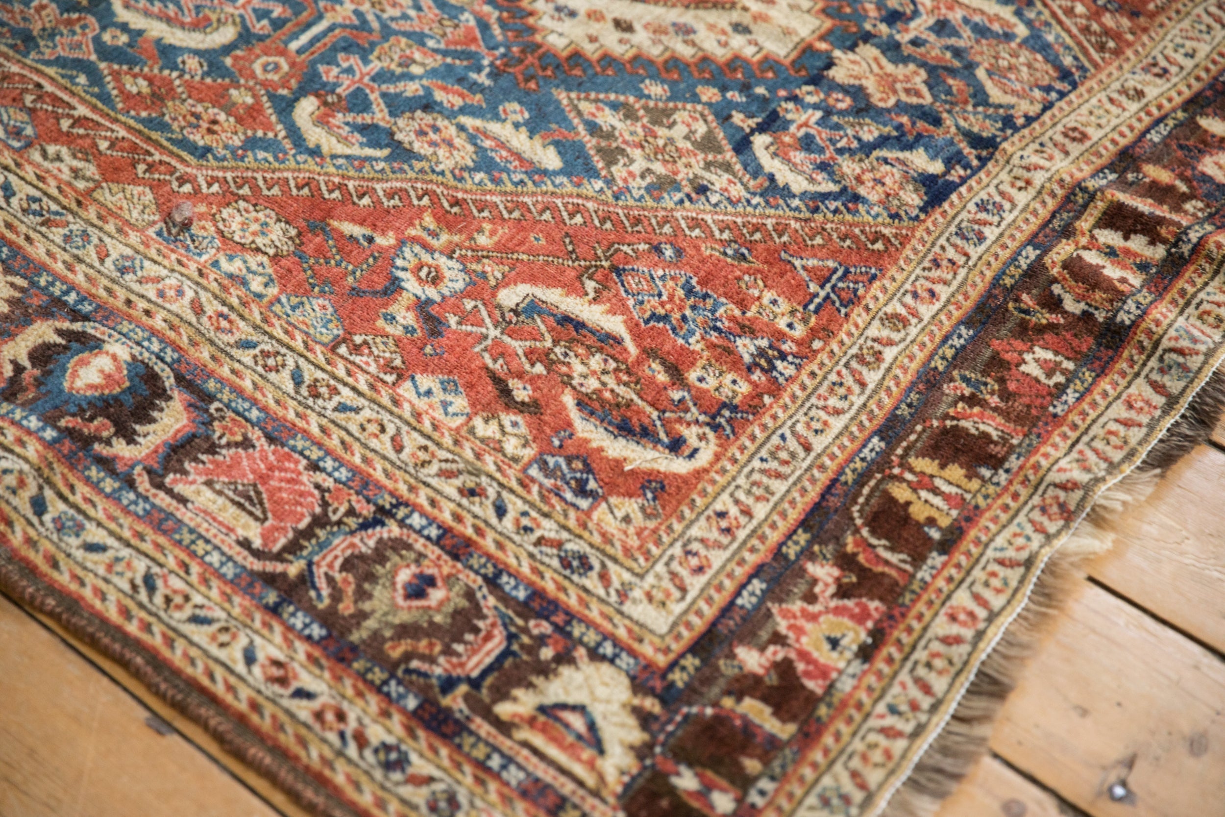 Antique Fine Qashqai Rug // ONH Item: 12617, Image 4