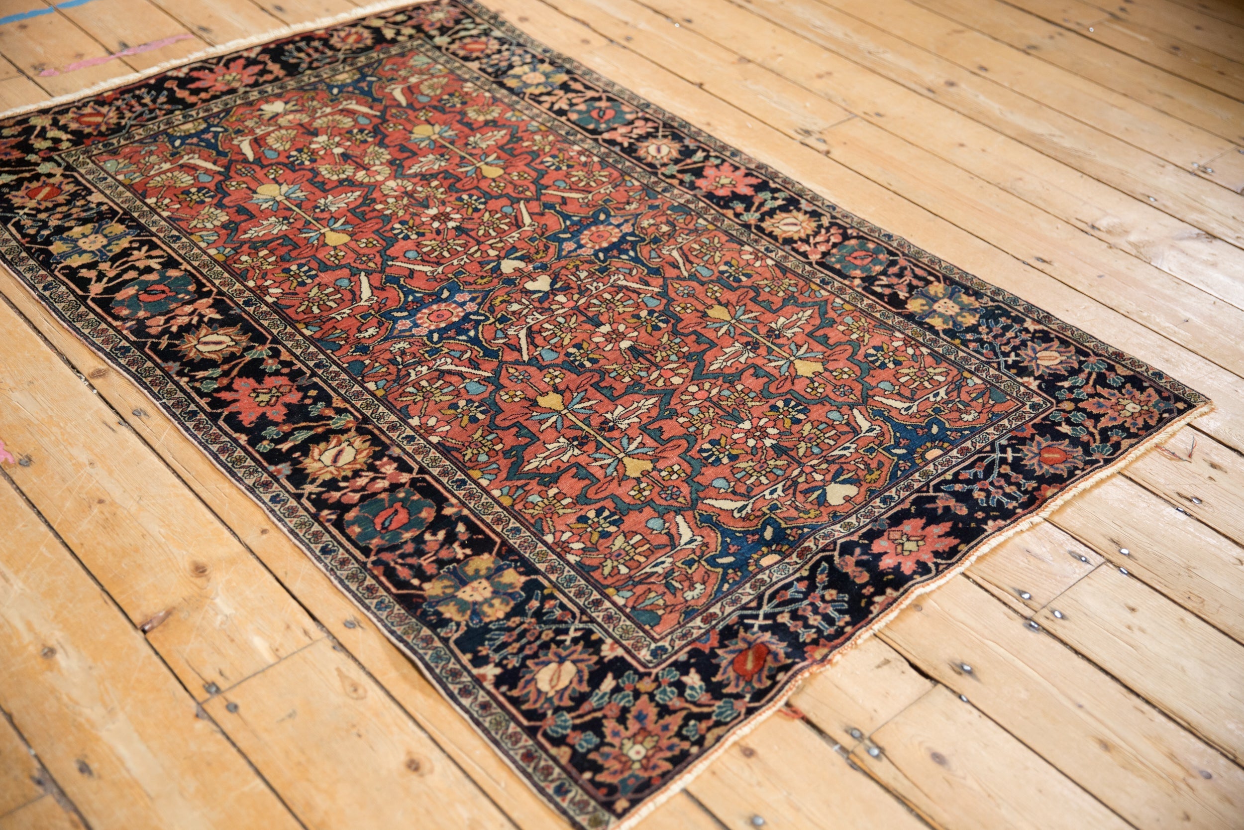 Antique Fine Farahan Sarouk Rug // ONH Item: 12654, Image 3